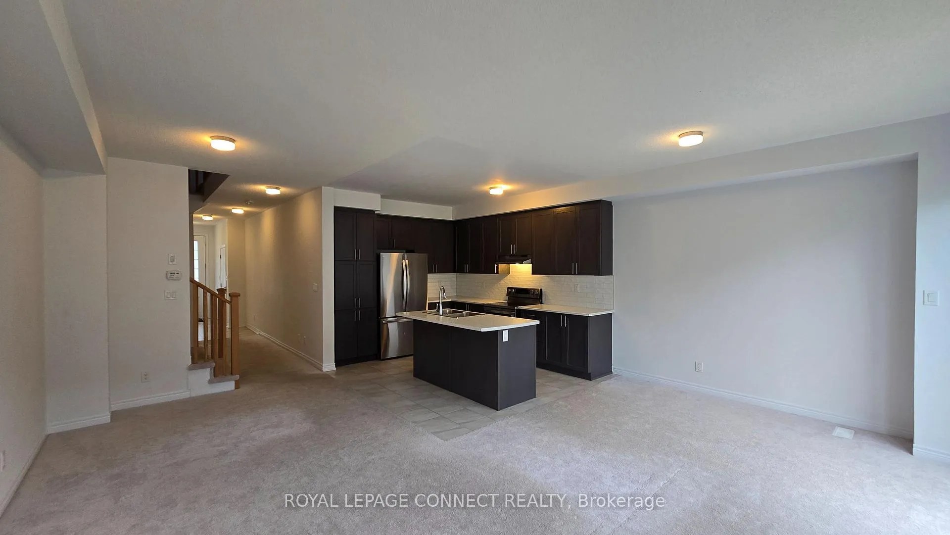 Photo 9 of 2042 Cameron Lott Crescent, Oshawa, Kedron — HOMEH