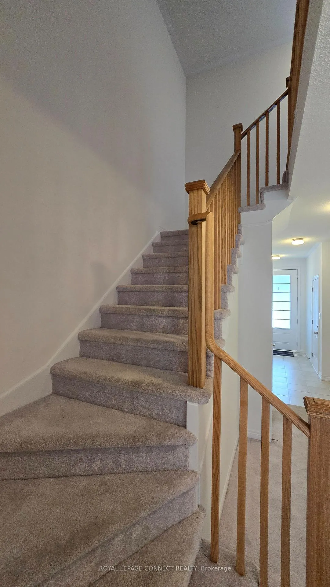 Photo 10 of 2042 Cameron Lott Crescent, Oshawa, Kedron — HOMEH