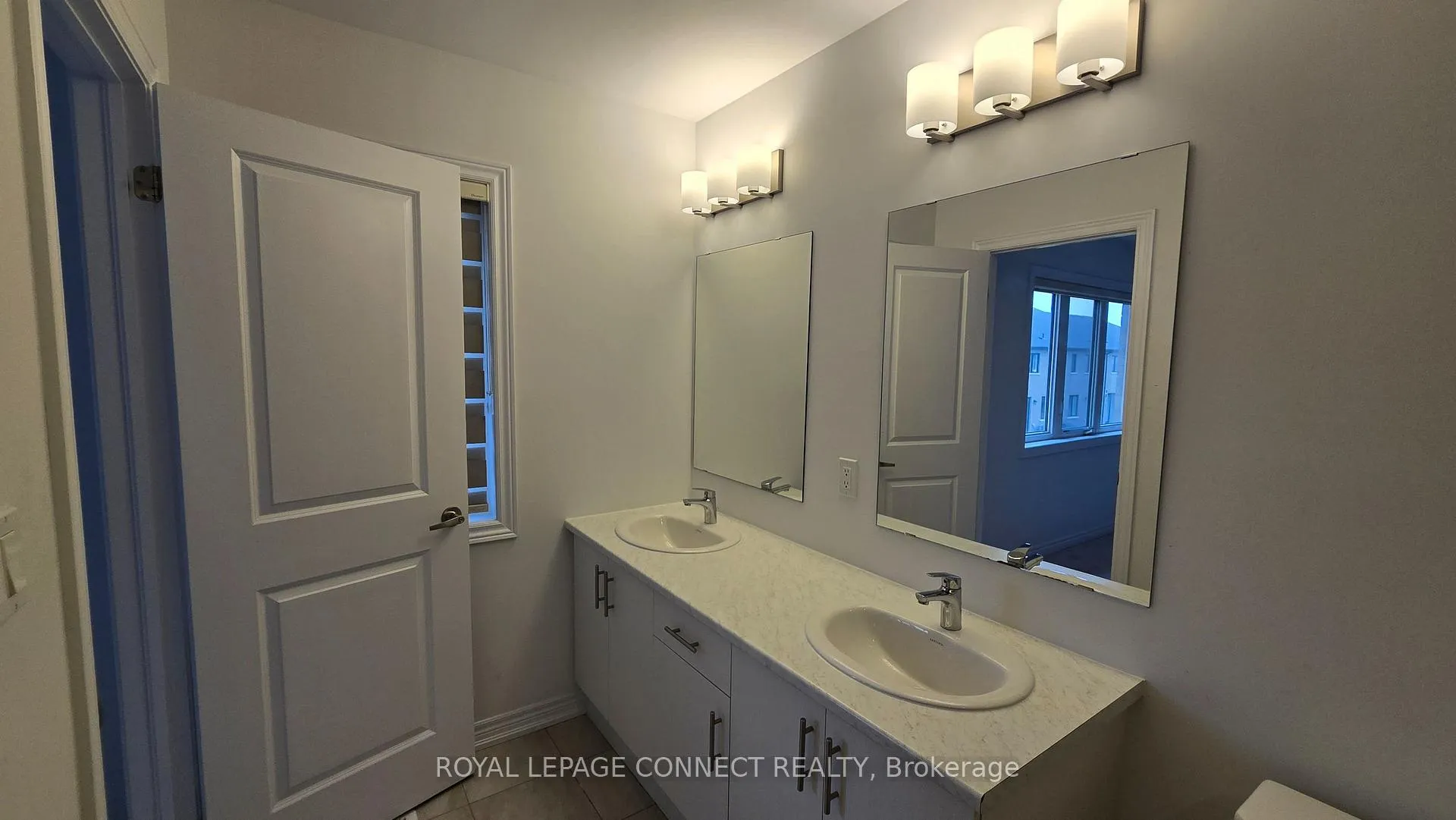 Photo 20 of 2042 Cameron Lott Crescent, Oshawa, Kedron — HOMEH