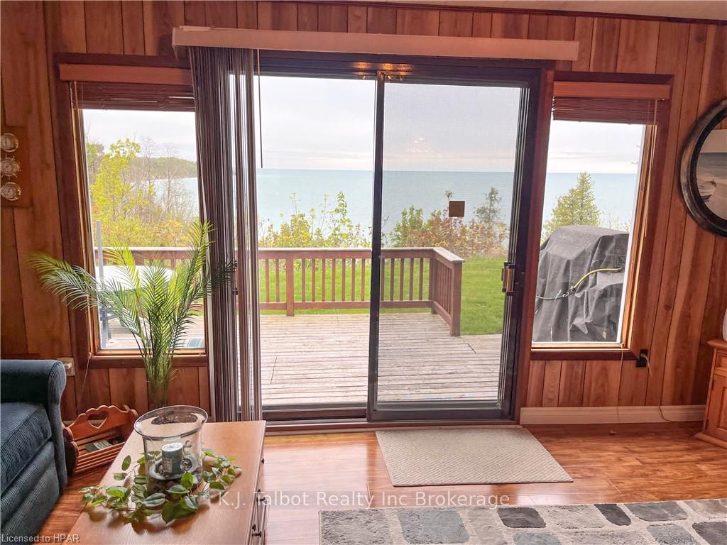 Photo 5 of 31 Andrews Crescent, Goderich, Goderich (Town) — HOMEH