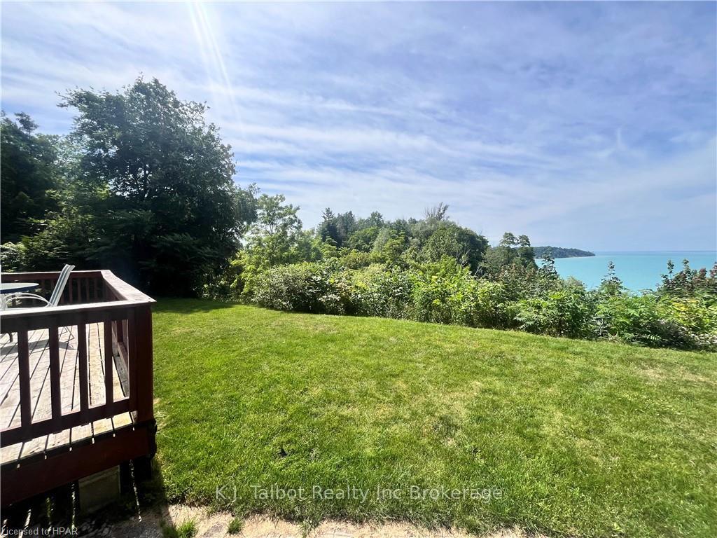 Photo 23 of 31 Andrews Crescent, Goderich, Goderich (Town) — HOMEH