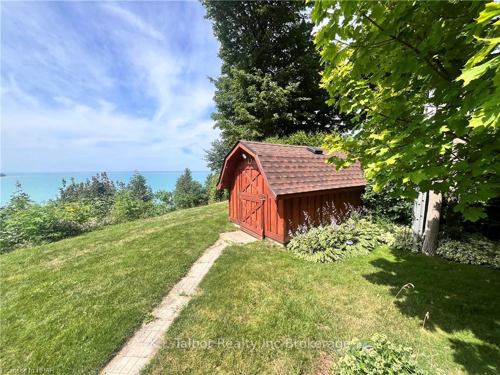 Photo 26 of 31 Andrews Crescent, Goderich, Goderich (Town) — HOMEH