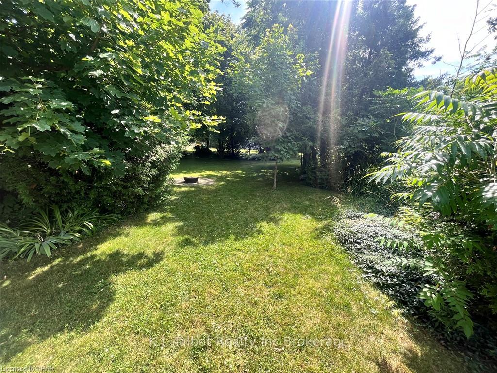 Photo 29 of 31 Andrews Crescent, Goderich, Goderich (Town) — HOMEH