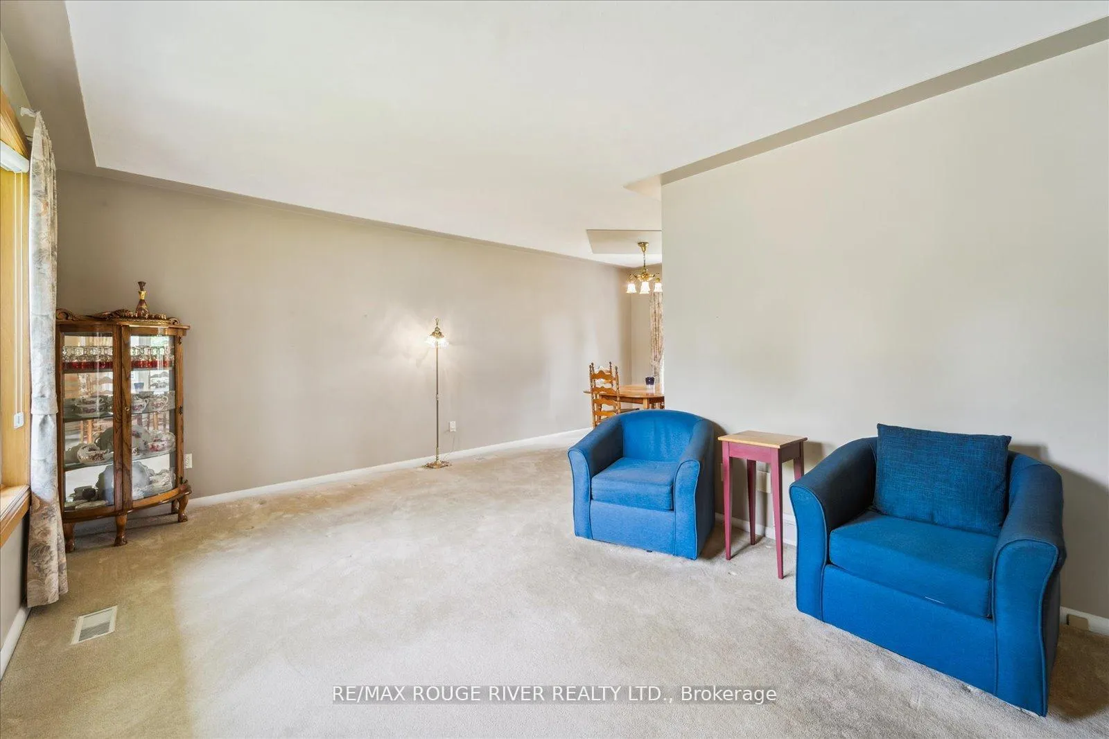 Photo 8 of 15 Westwood Drive, Whitby, Blue Grass Meadows — HOMEH