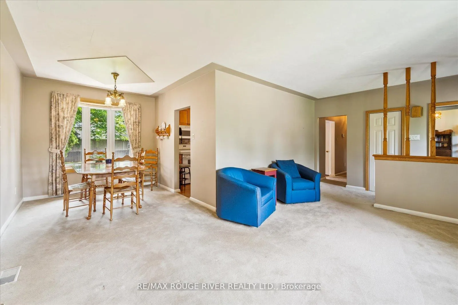 Photo 10 of 15 Westwood Drive, Whitby, Blue Grass Meadows — HOMEH