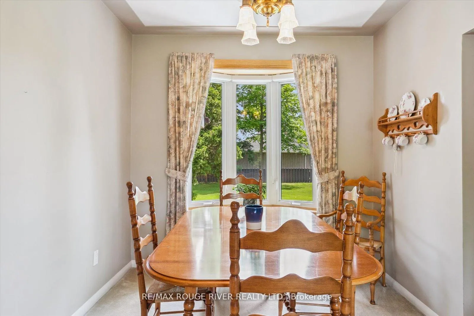 Photo 11 of 15 Westwood Drive, Whitby, Blue Grass Meadows — HOMEH