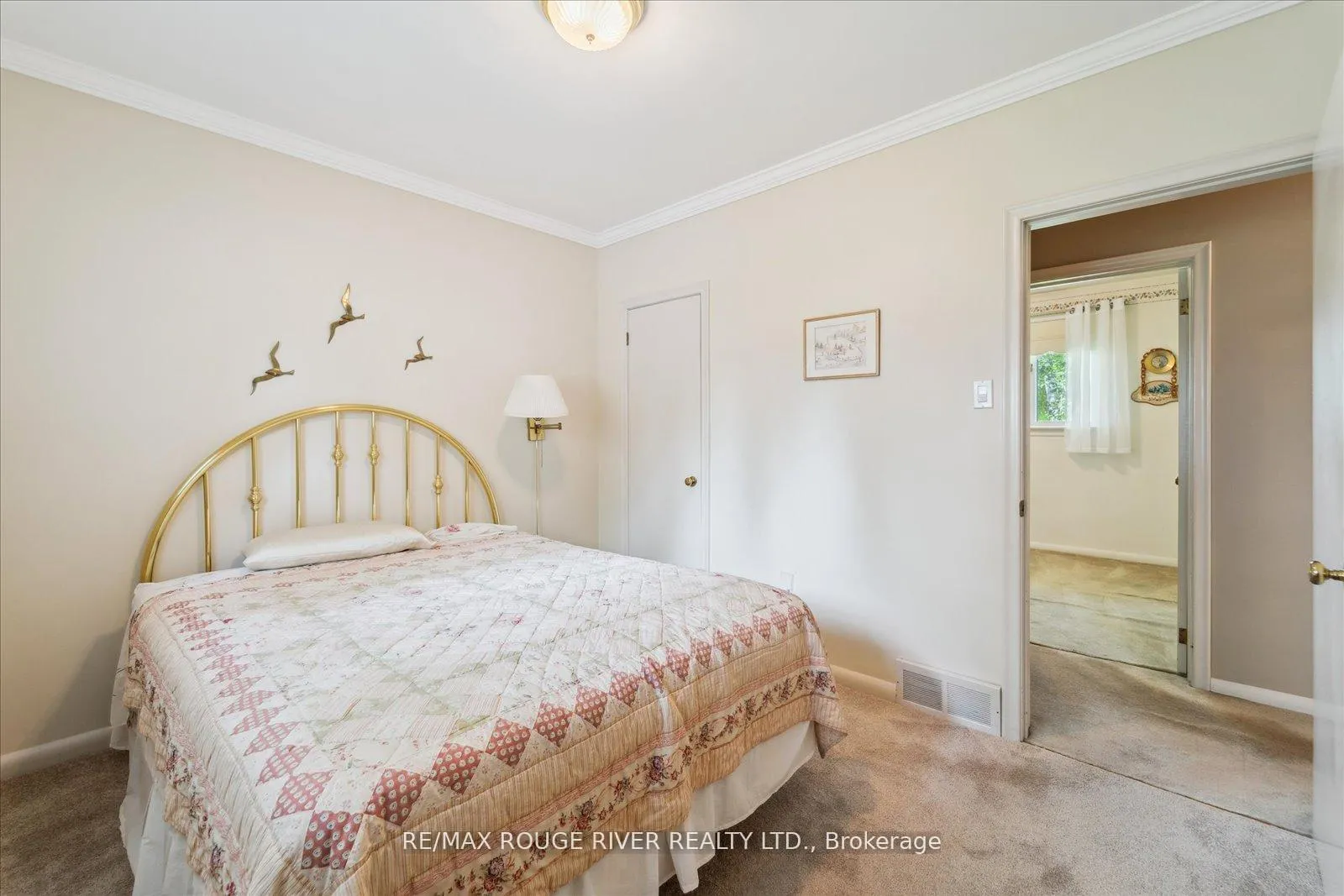 Photo 19 of 15 Westwood Drive, Whitby, Blue Grass Meadows — HOMEH