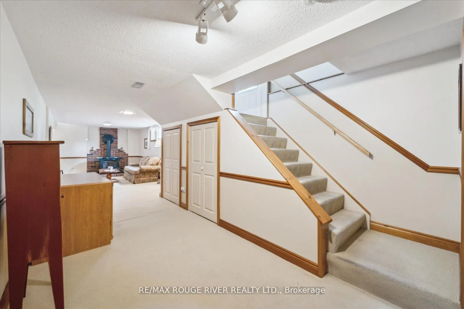 Photo 24 of 15 Westwood Drive, Whitby, Blue Grass Meadows — HOMEH