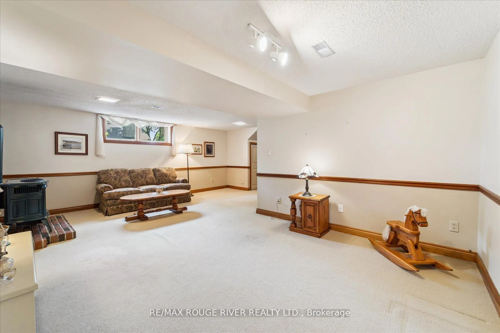 Photo 28 of 15 Westwood Drive, Whitby, Blue Grass Meadows — HOMEH