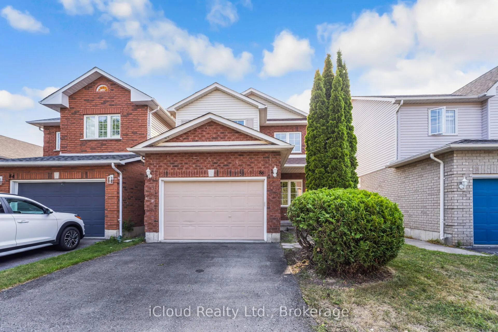 Photo 3 of 86 Cecil Found Crescent, Clarington, Courtice — HOMEH