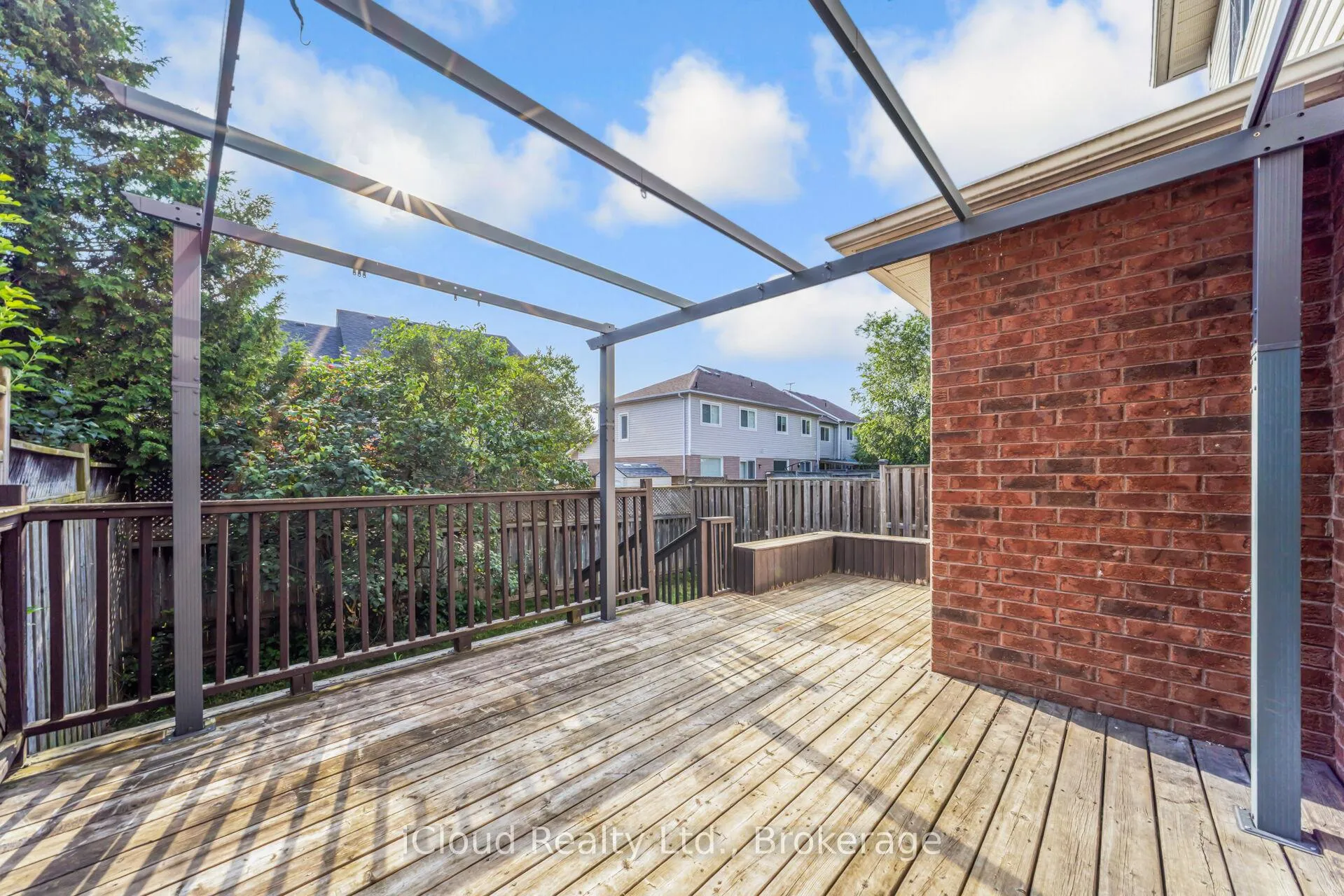 Photo 45 of 86 Cecil Found Crescent, Clarington, Courtice — HOMEH