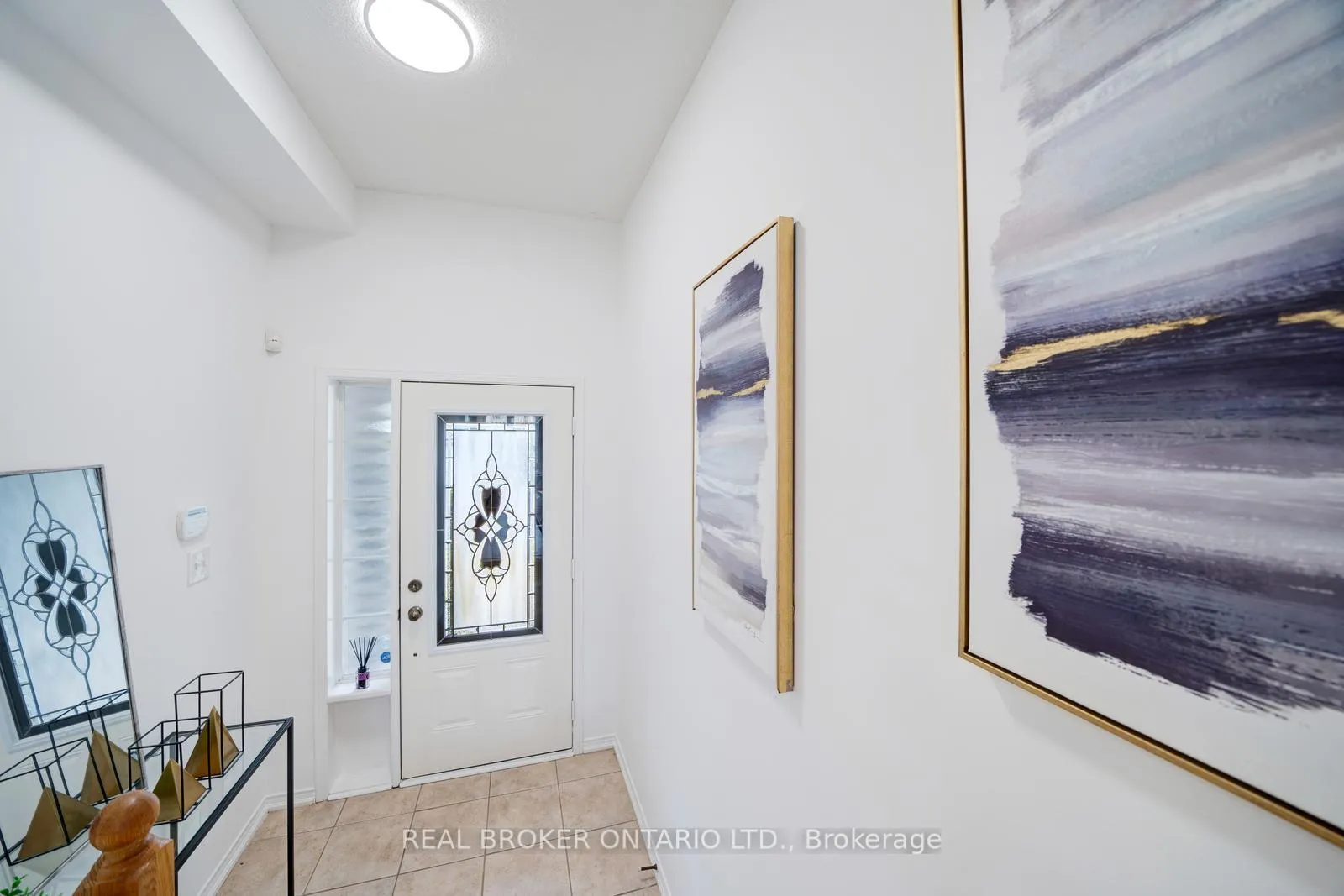 Photo 4 of 505 Rossland Road E, Ajax, Central East — HOMEH