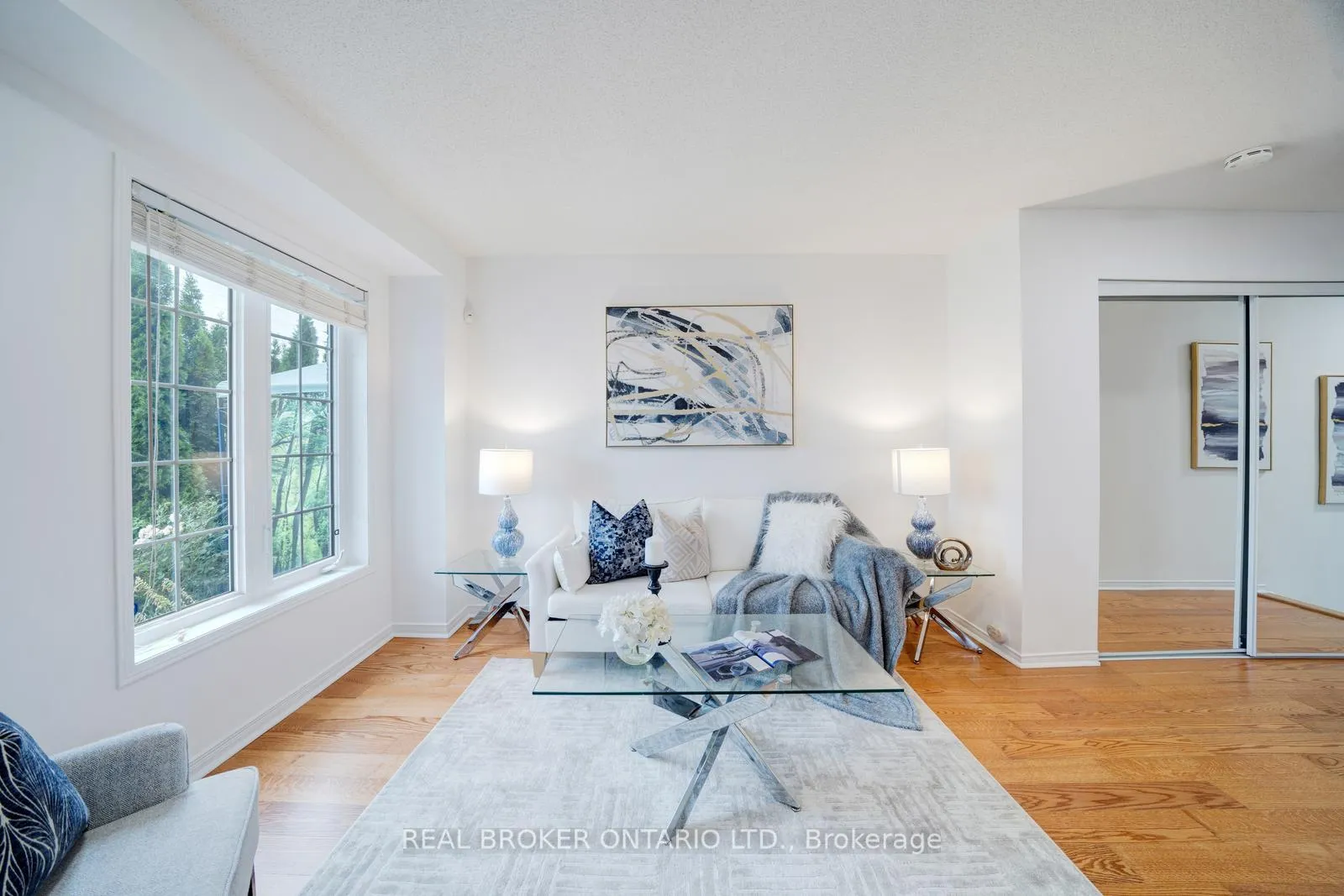 Photo 8 of 505 Rossland Road E, Ajax, Central East — HOMEH