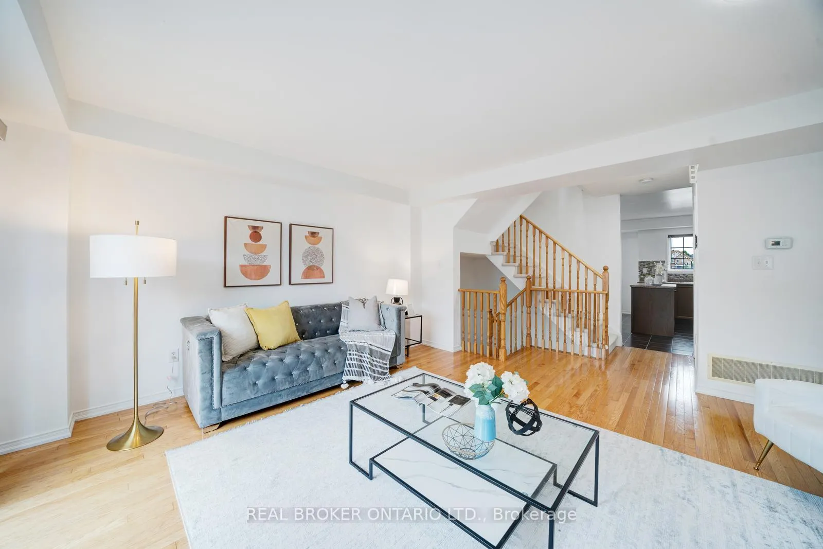 Photo 13 of 505 Rossland Road E, Ajax, Central East — HOMEH