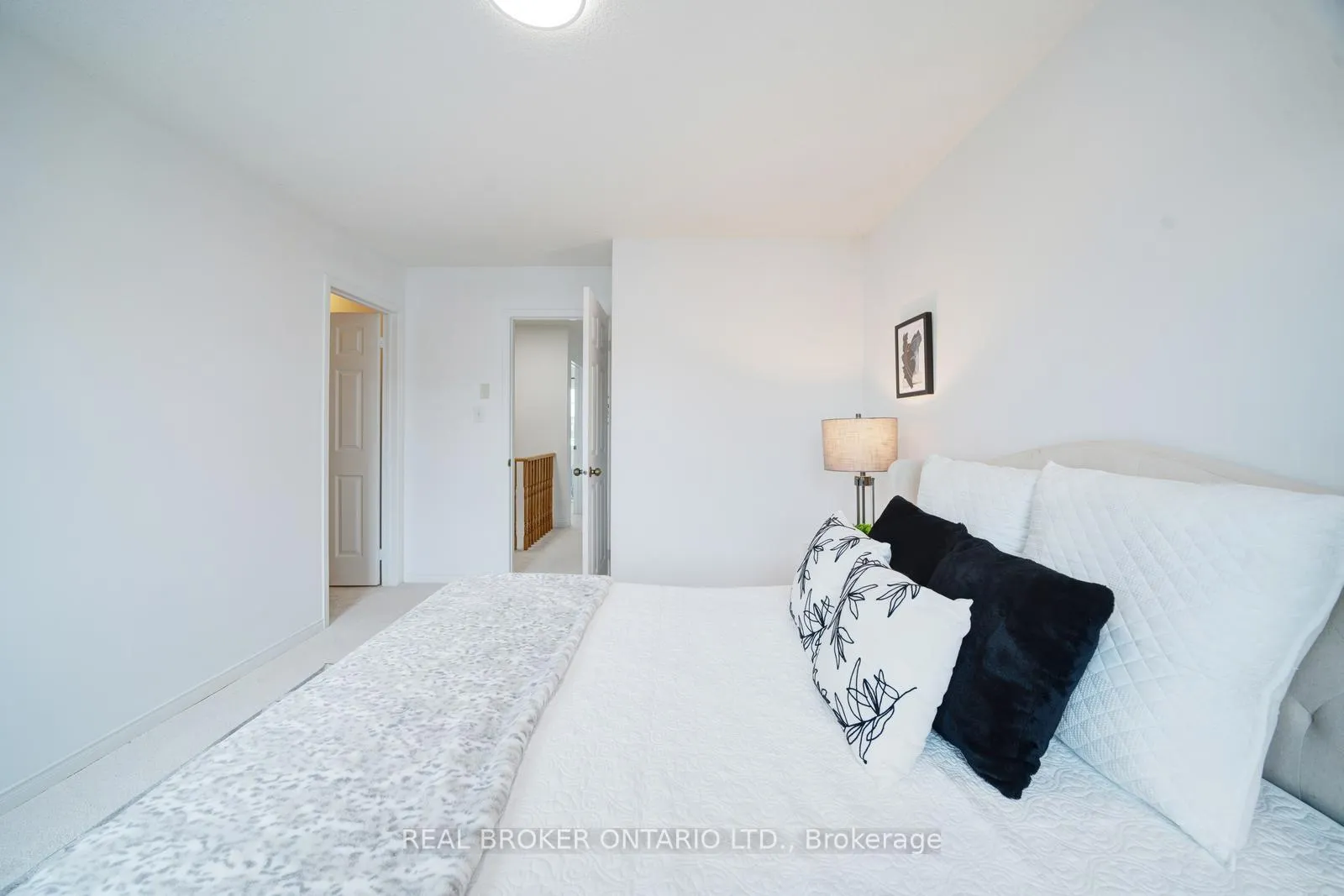 Photo 34 of 505 Rossland Road E, Ajax, Central East — HOMEH