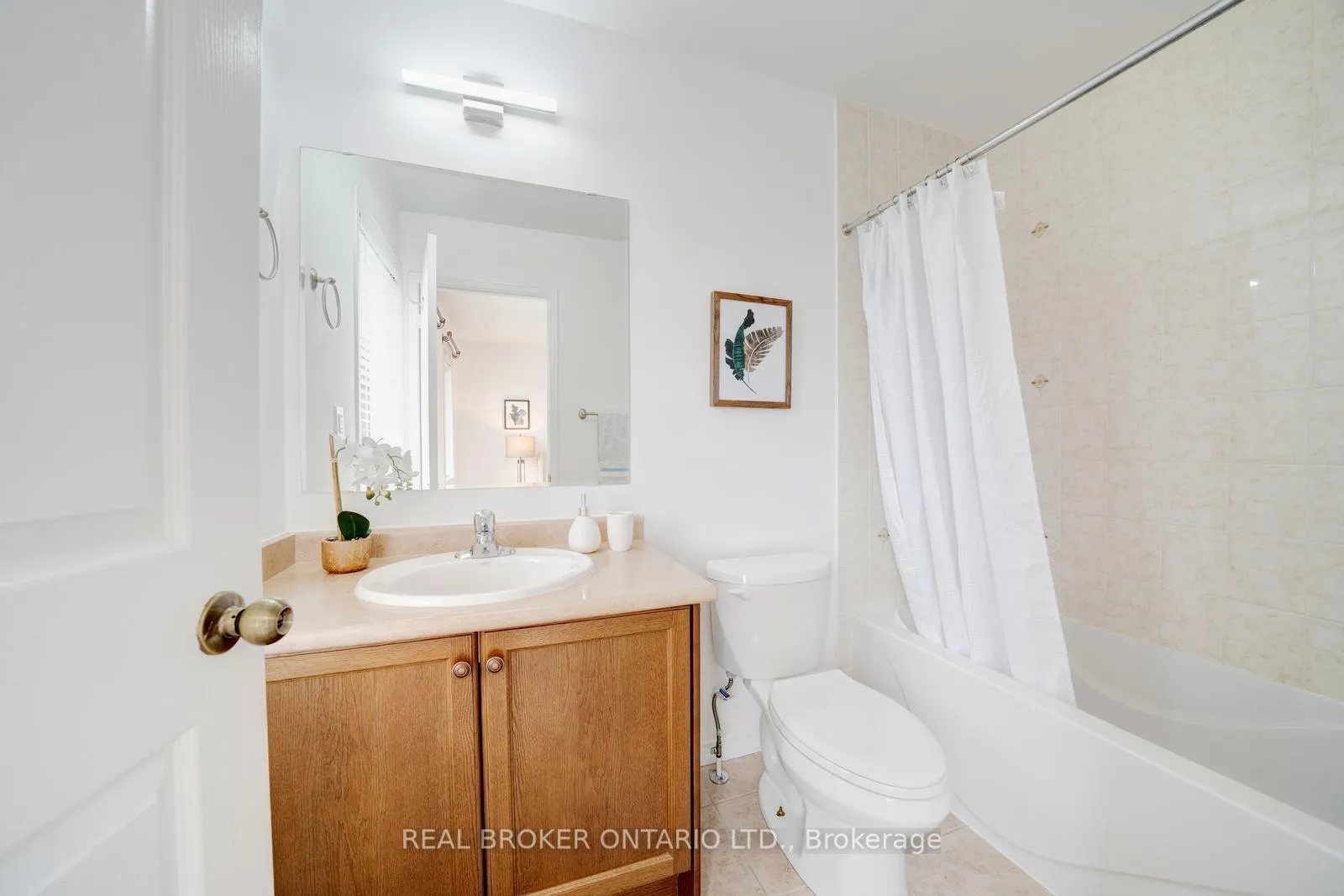 Photo 40 of 505 Rossland Road E, Ajax, Central East — HOMEH