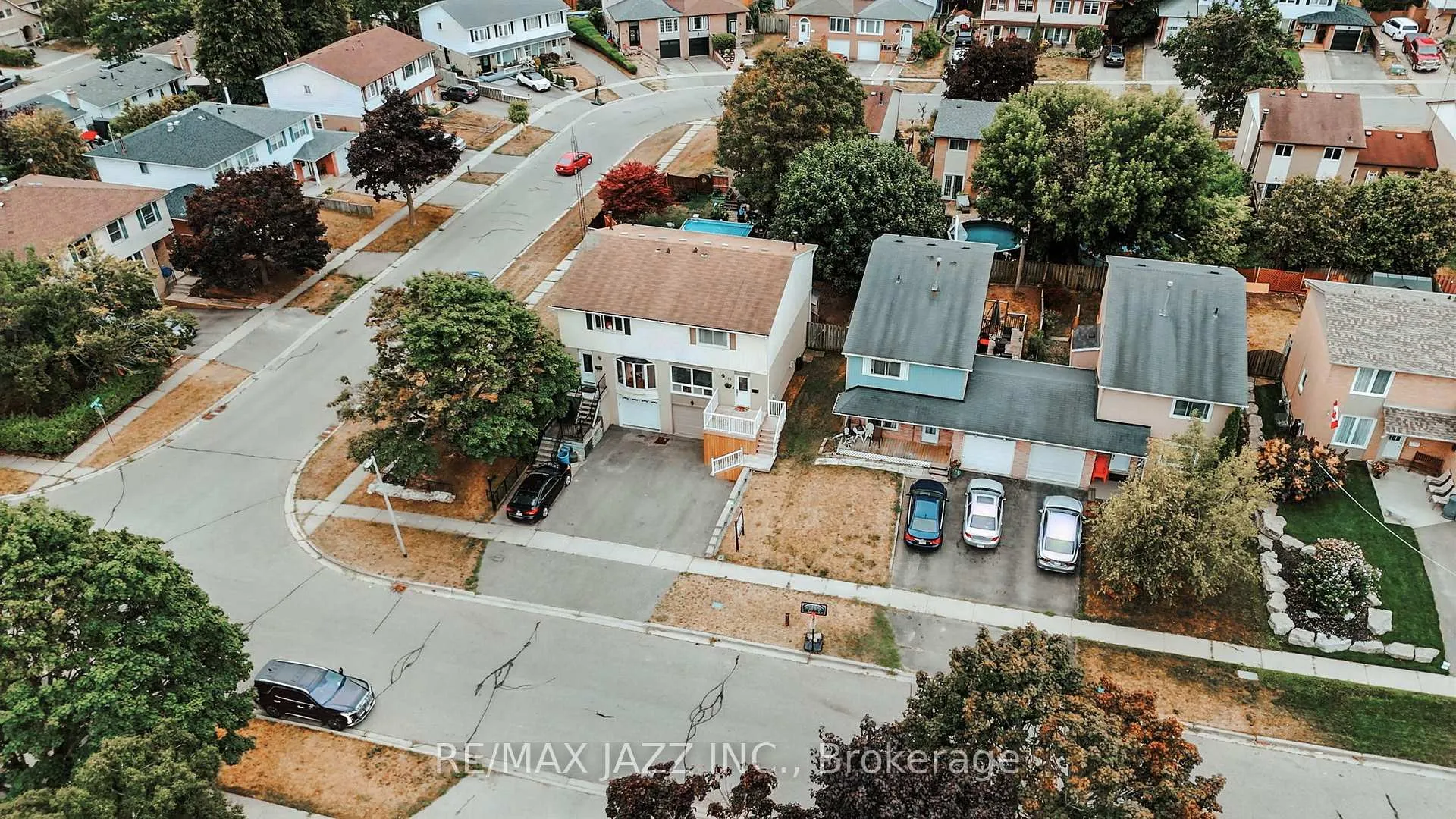 Photo 36 of 19 Doreen Crescent, Clarington, Bowmanville — HOMEH