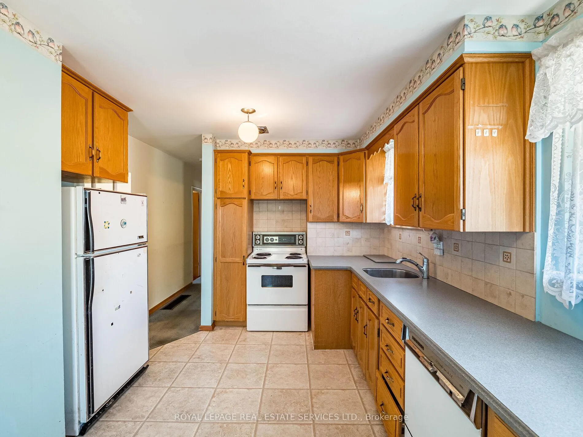 Photo 12 of 15 Hughey Crescent, Scarborough, Ionview — HOMEH