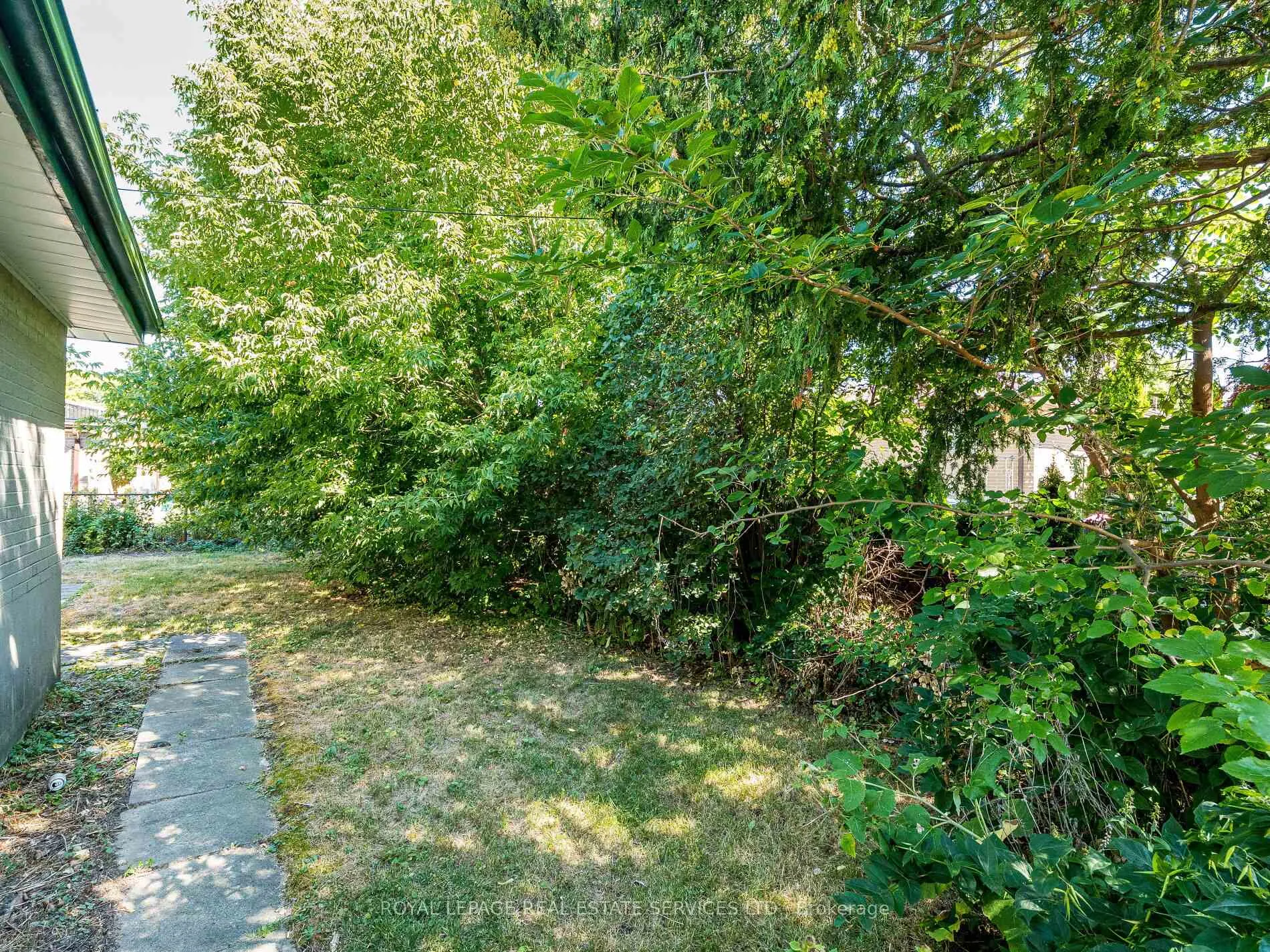 Photo 31 of 15 Hughey Crescent, Scarborough, Ionview — HOMEH
