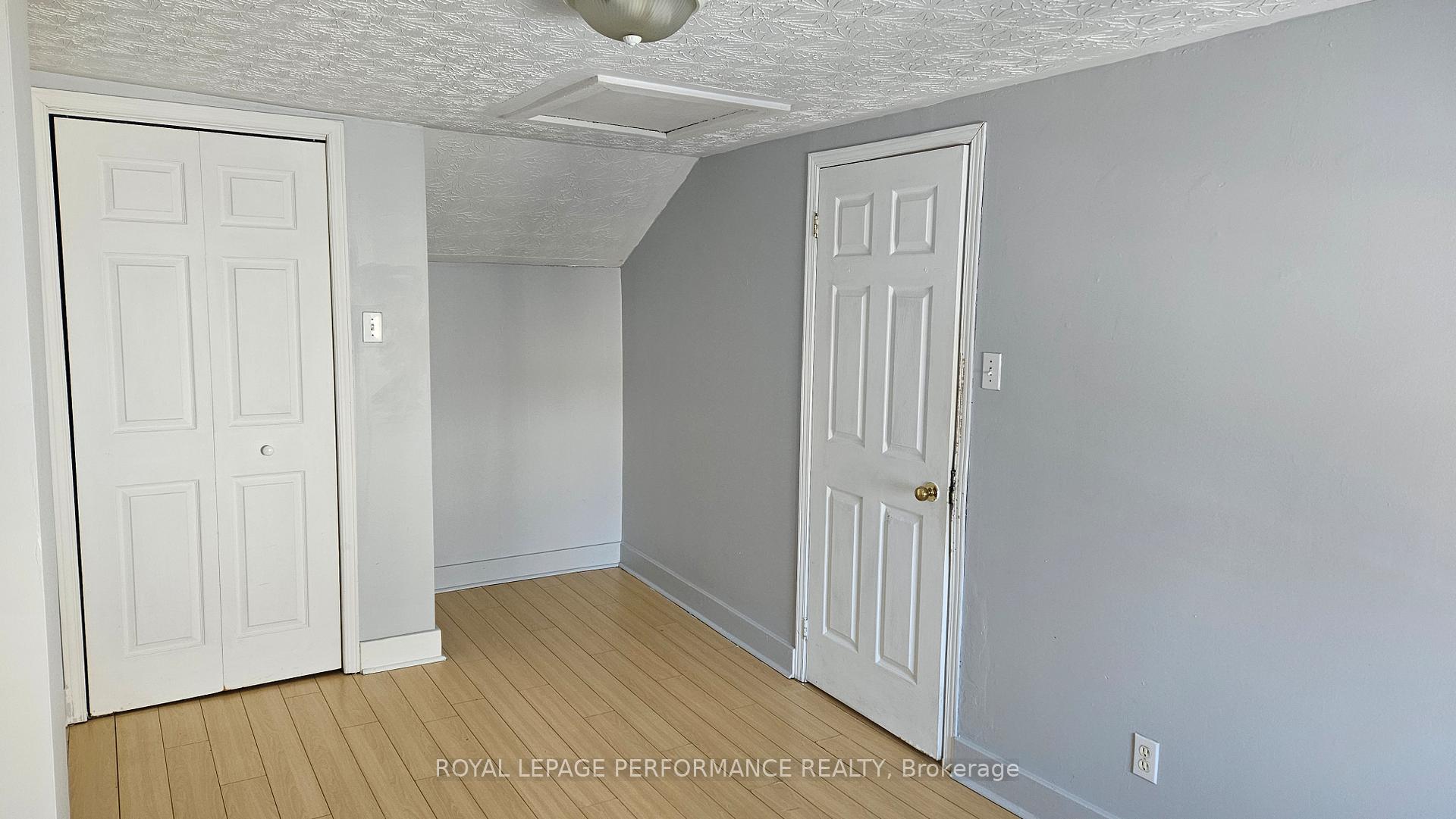 Photo 5 of 334 McConnell Avenue E, Cornwall — HOMEH