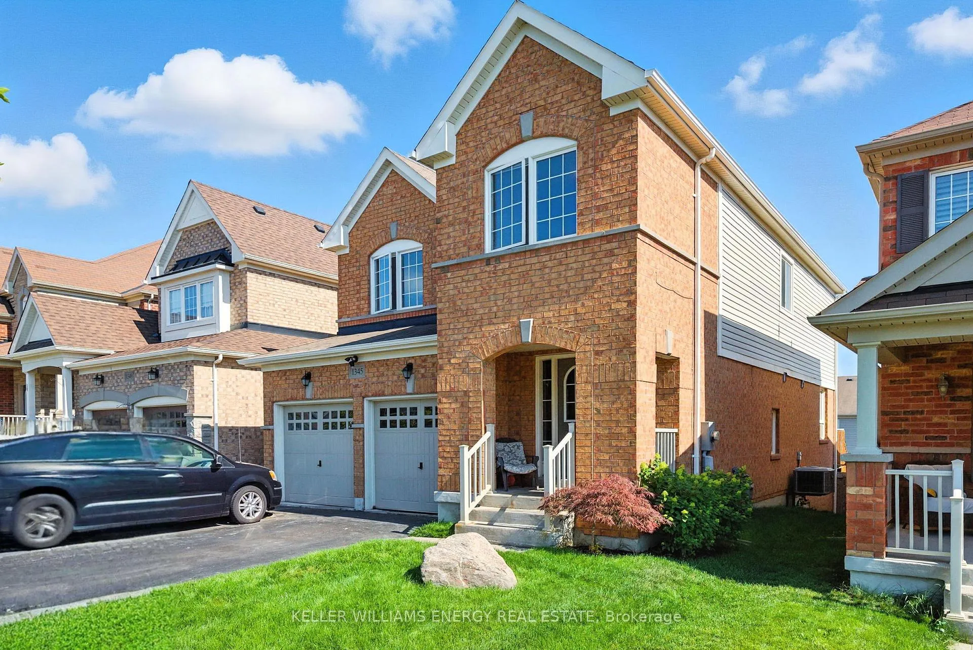 Photo 2 of 1345 Woodstream Avenue, Oshawa, Taunton — HOMEH