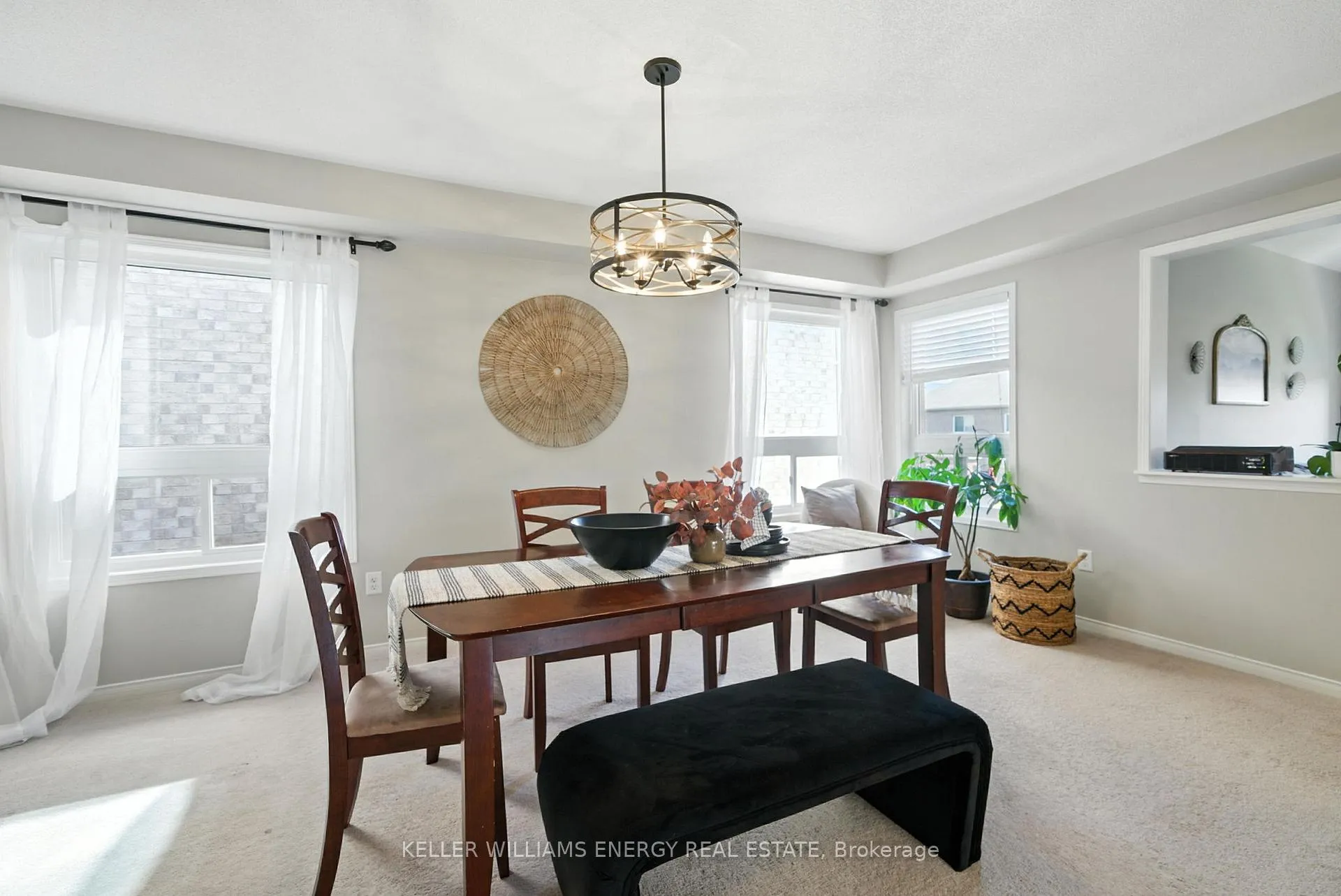 Photo 10 of 1345 Woodstream Avenue, Oshawa, Taunton — HOMEH