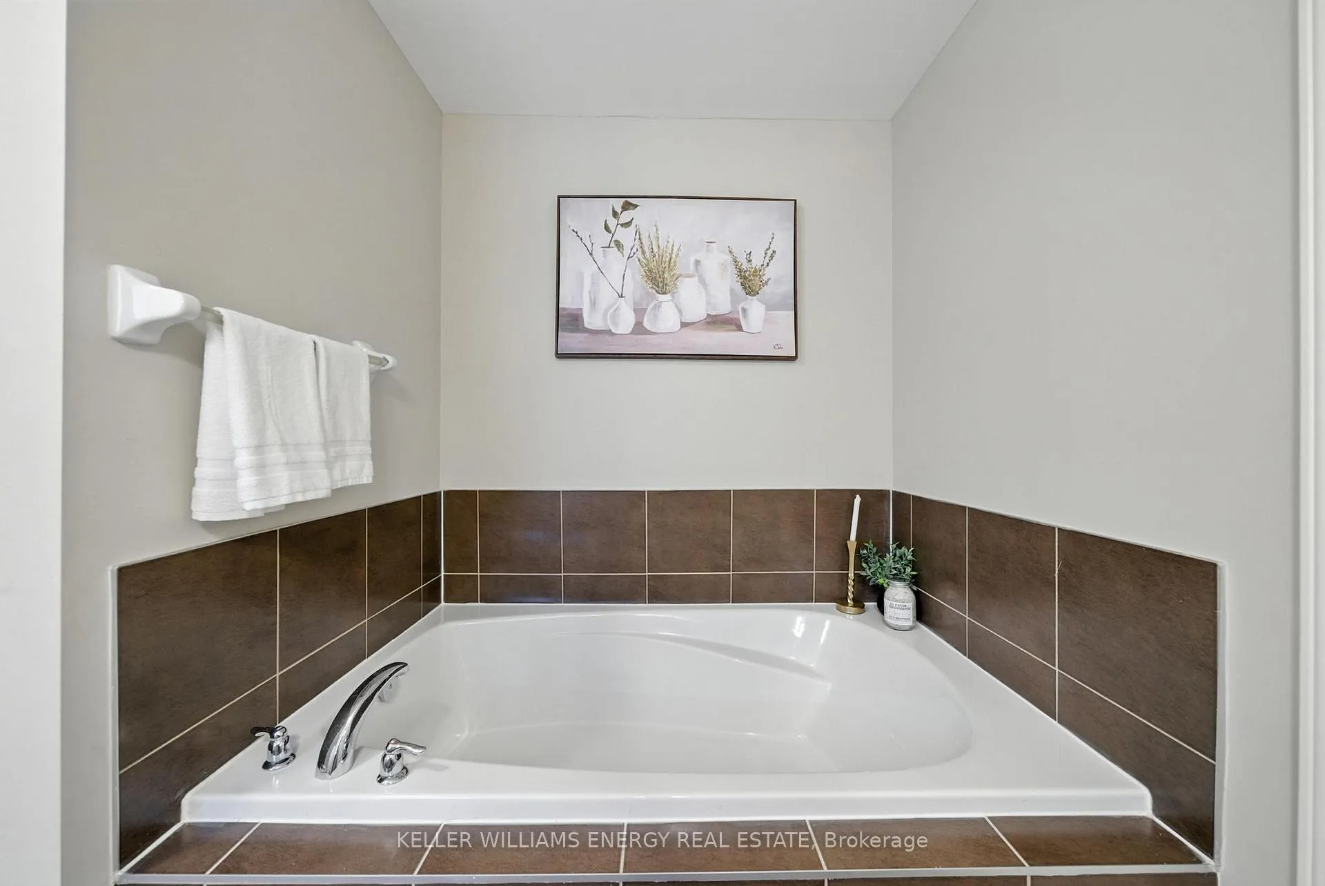 Photo 20 of 1345 Woodstream Avenue, Oshawa, Taunton — HOMEH