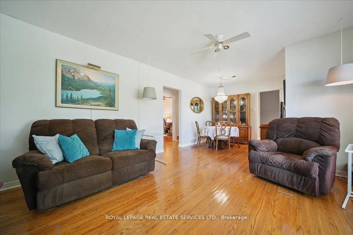 Photo 6 of 155 Burcher Road, Ajax, South East — HOMEH