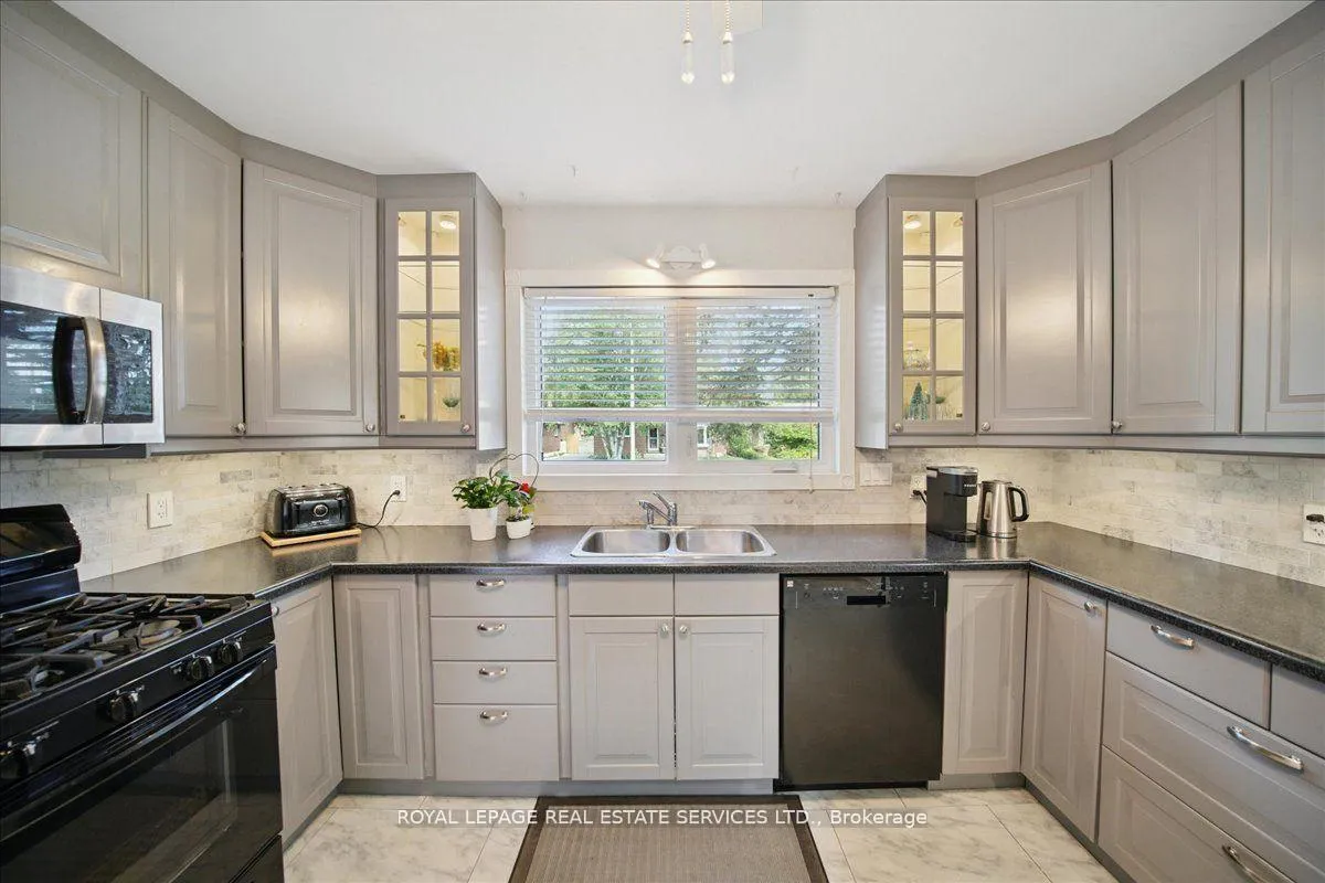 Photo 9 of 155 Burcher Road, Ajax, South East — HOMEH