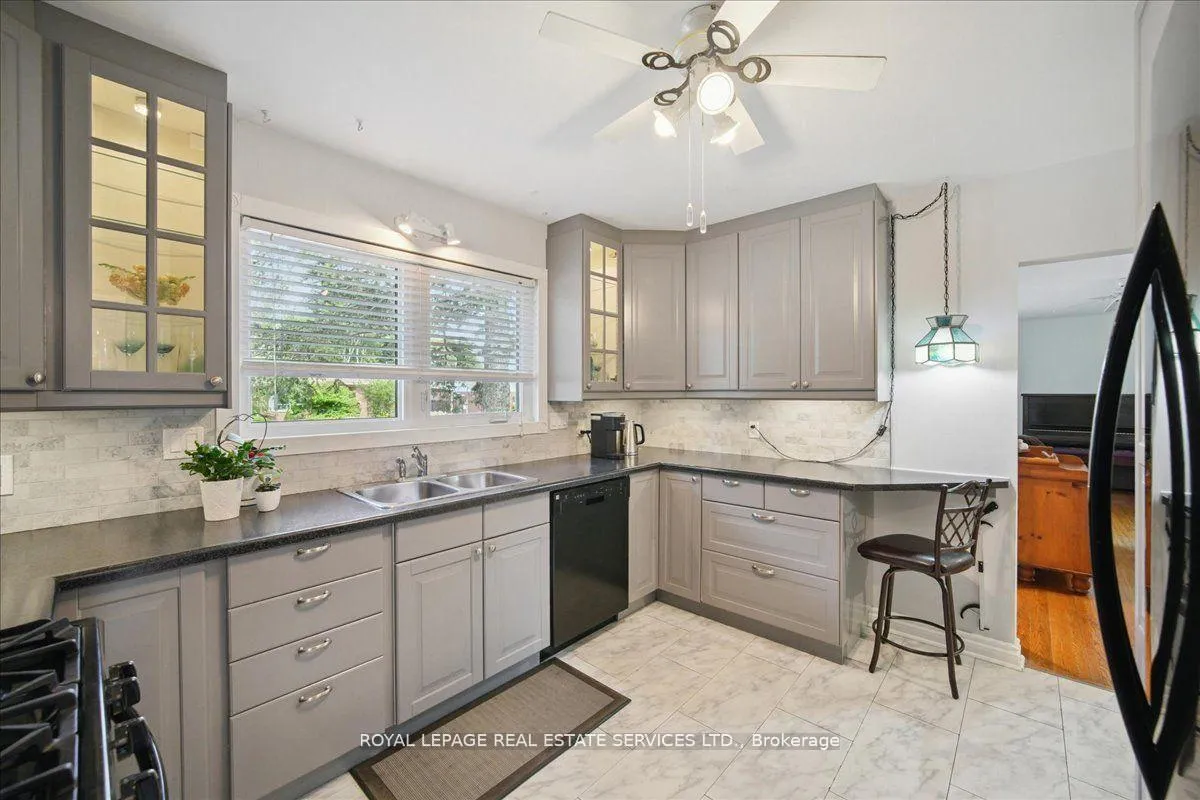 Photo 10 of 155 Burcher Road, Ajax, South East — HOMEH