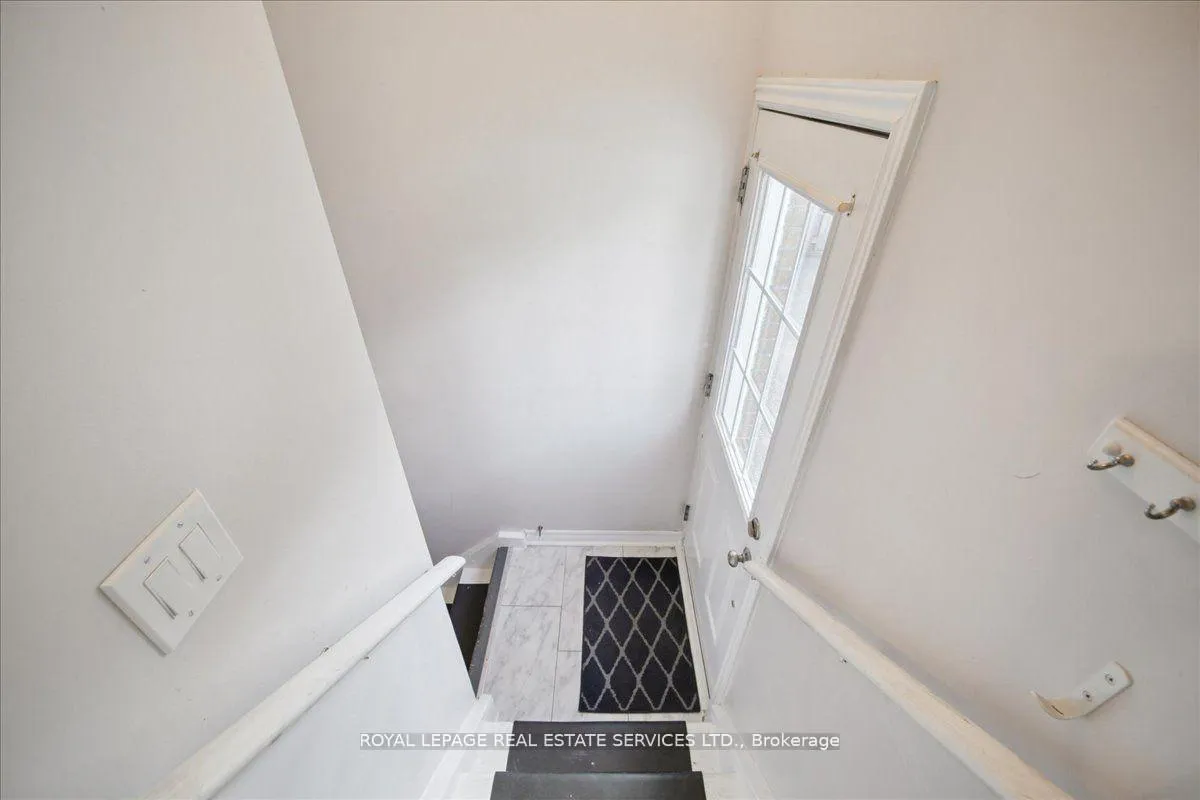 Photo 16 of 155 Burcher Road, Ajax, South East — HOMEH