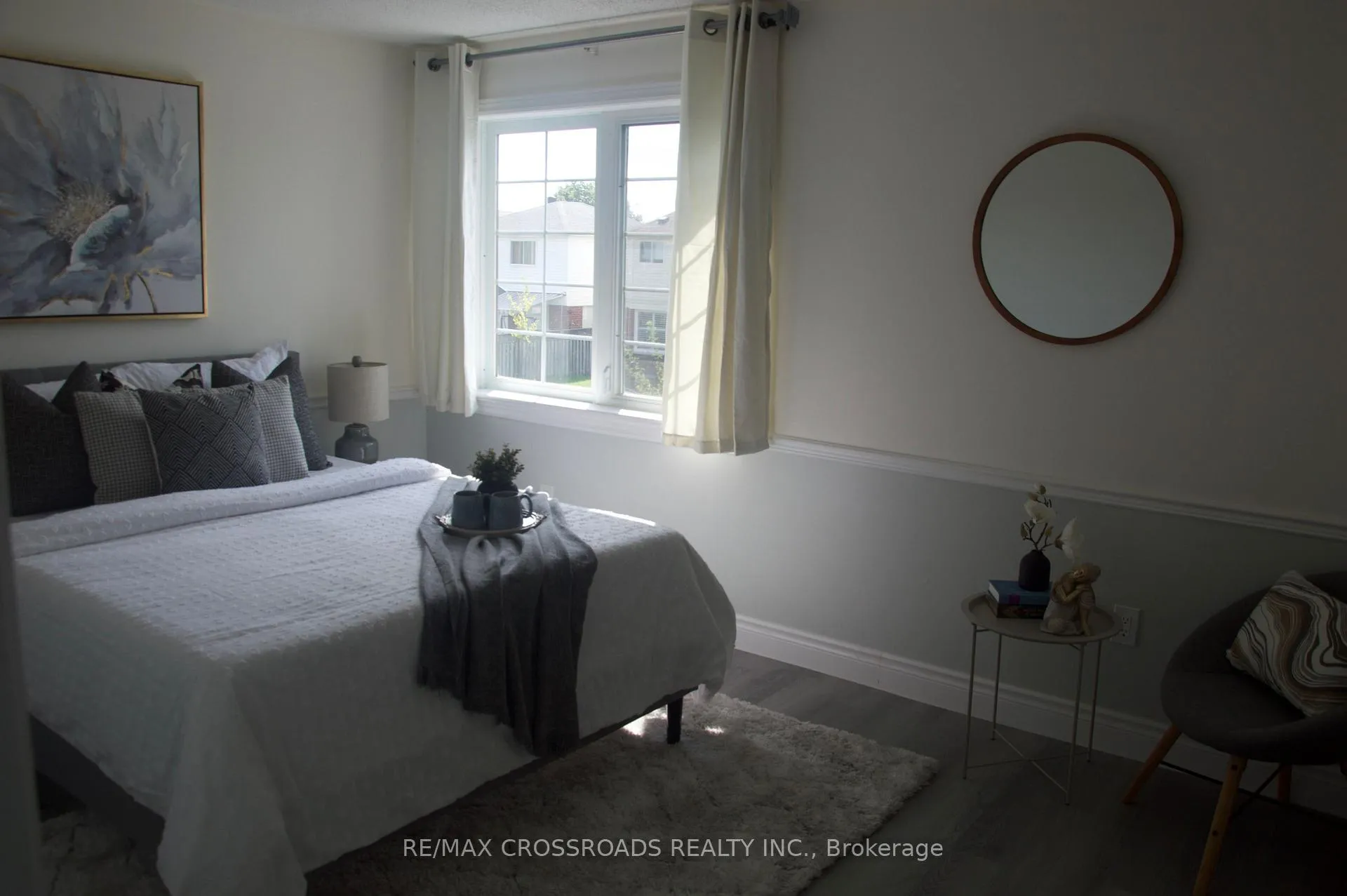 Photo 8 of 33 John Walter Crescent, Clarington, Courtice — HOMEH