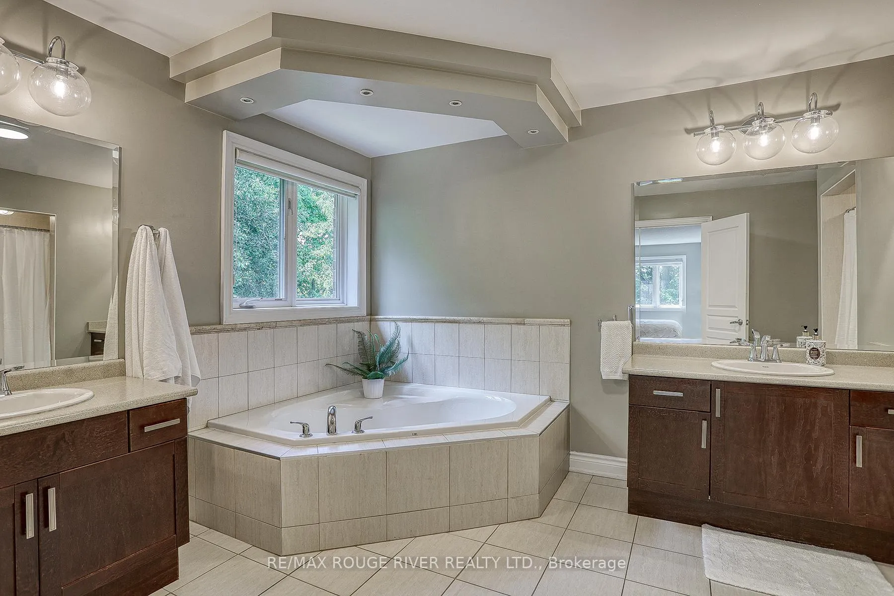 Photo 29 of 591 Maitland Drive, Pickering, Rosebank — HOMEH
