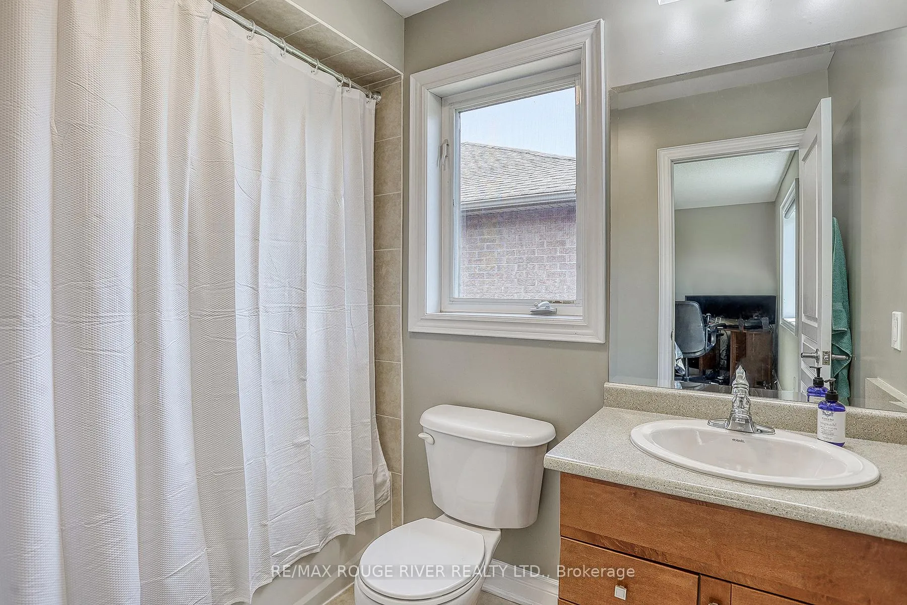 Photo 31 of 591 Maitland Drive, Pickering, Rosebank — HOMEH