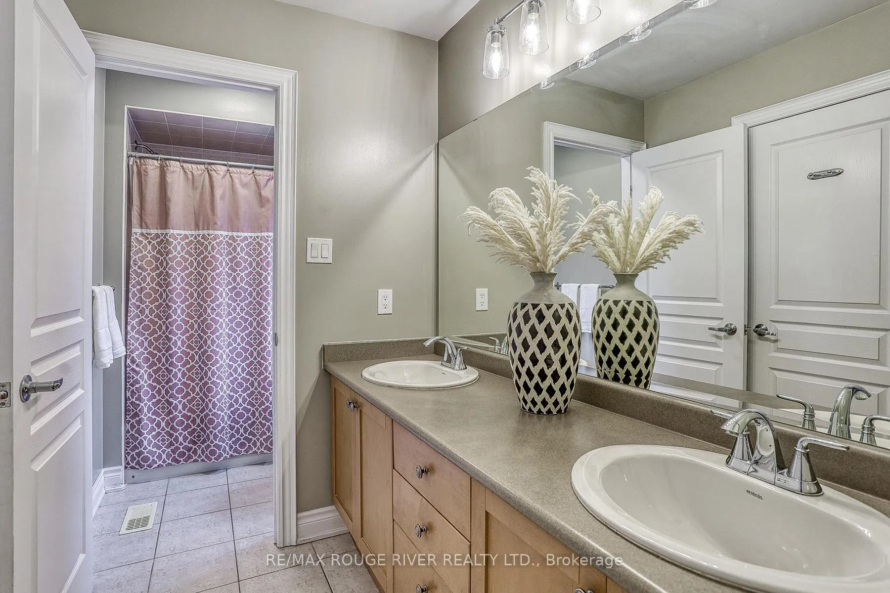 Photo 34 of 591 Maitland Drive, Pickering, Rosebank — HOMEH