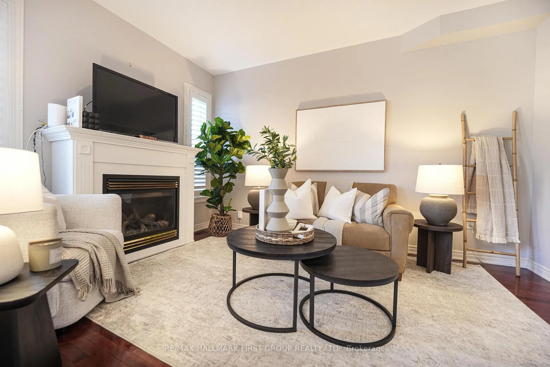 Photo 12 of 335 Strouds Lane, Pickering, Highbush — HOMEH