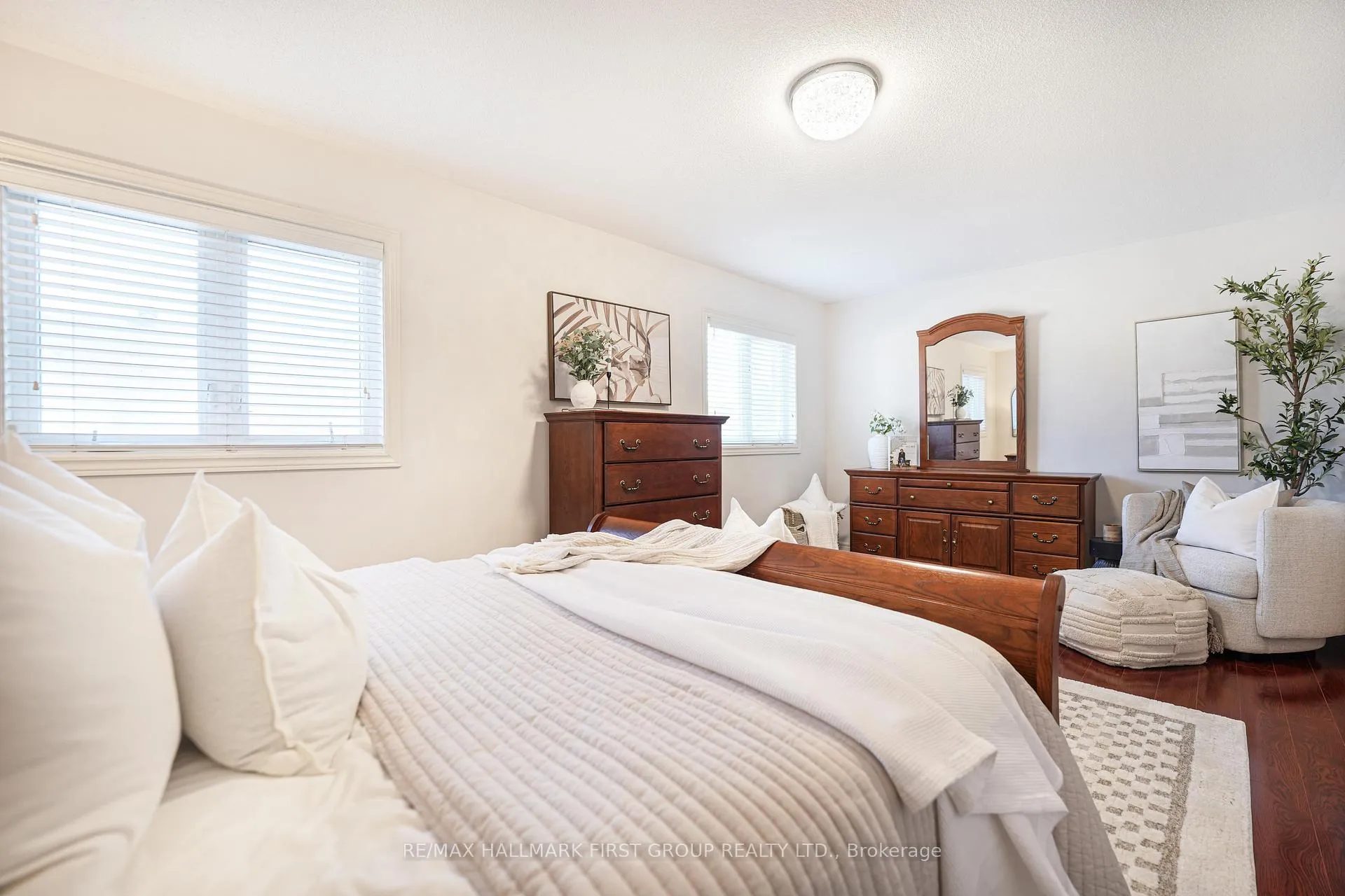 Photo 19 of 335 Strouds Lane, Pickering, Highbush — HOMEH