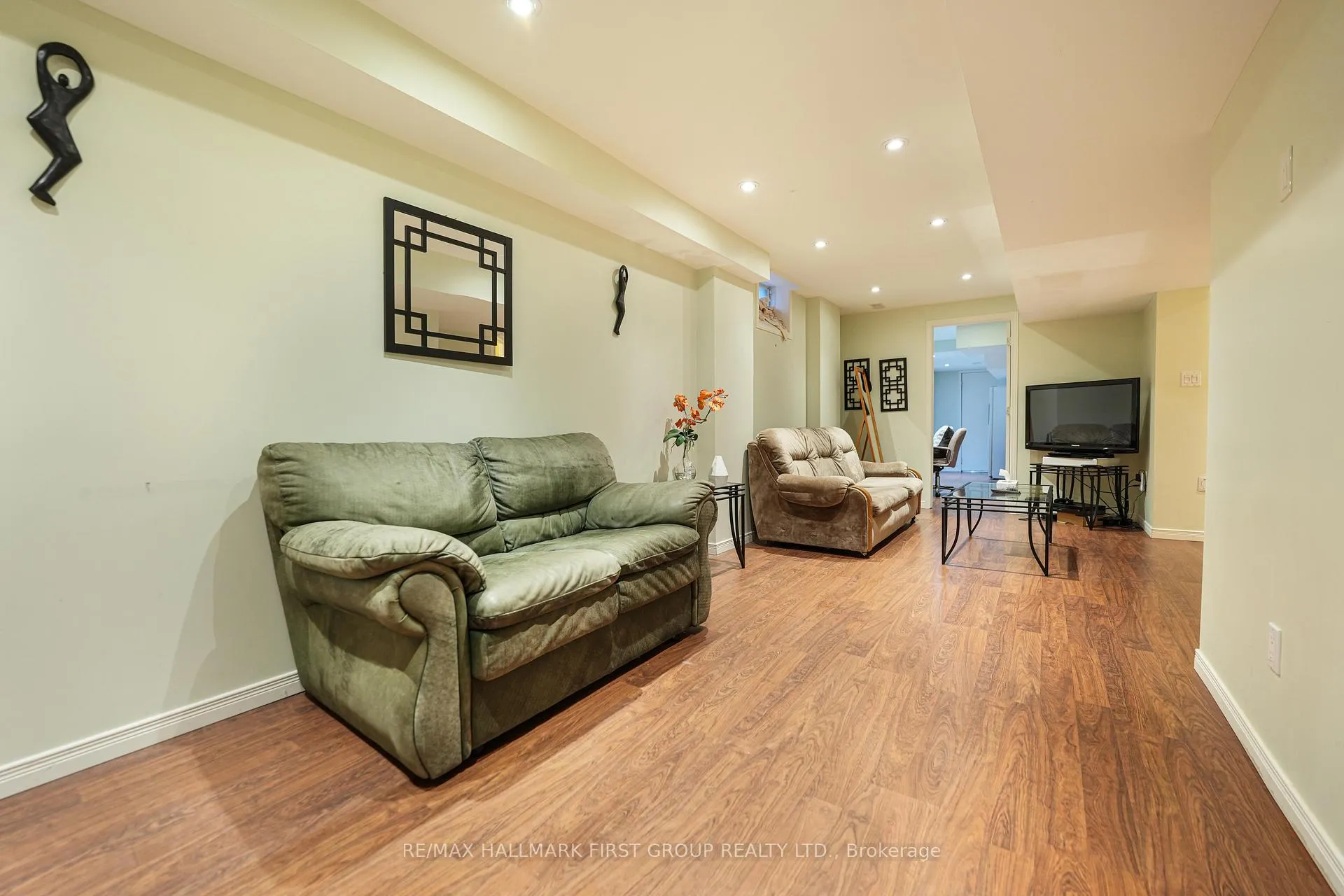 Photo 26 of 335 Strouds Lane, Pickering, Highbush — HOMEH
