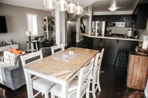 Photo 10 of 79 Brownridge Place, Whitby, Williamsburg — HOMEH