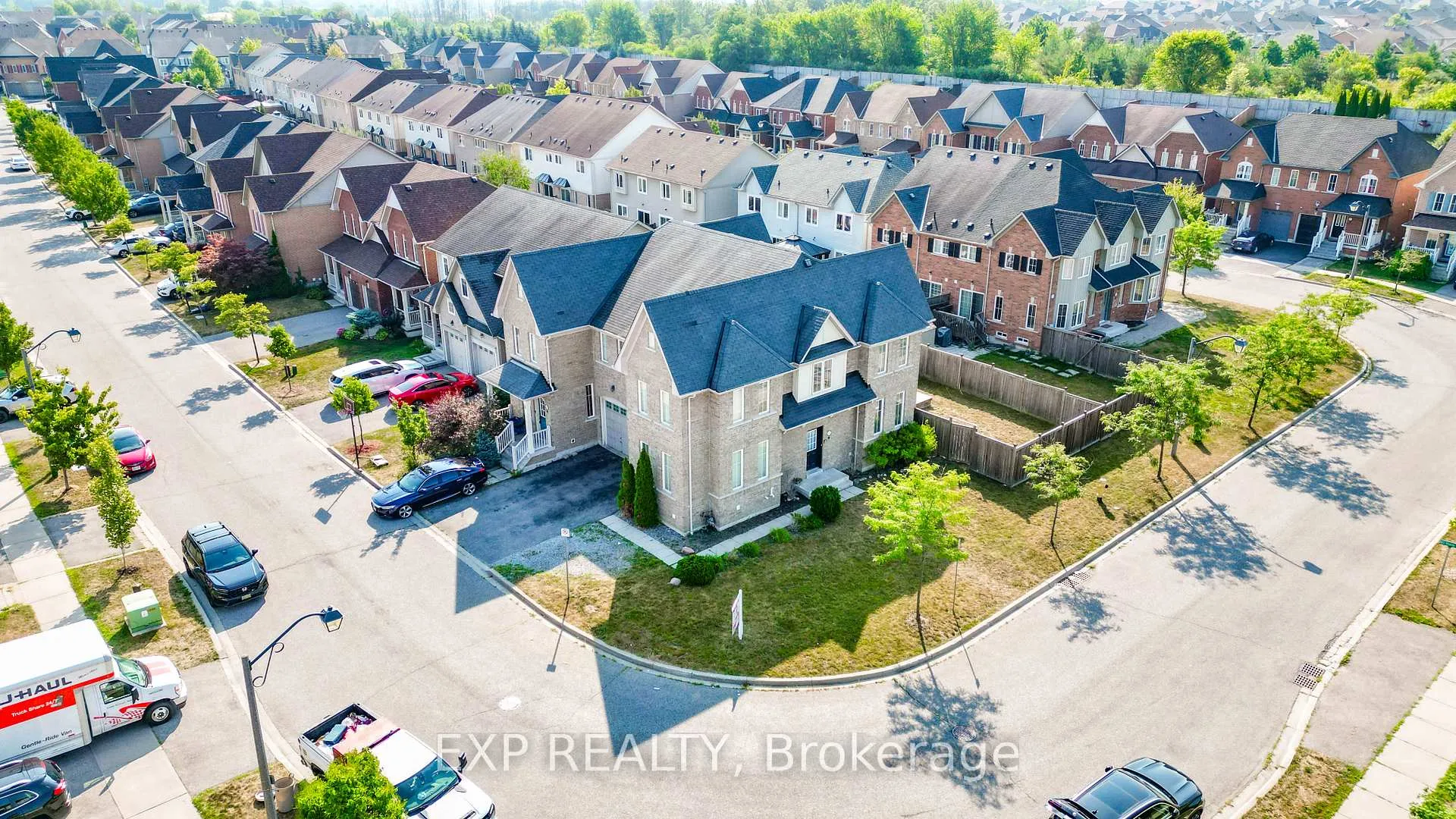 Photo 9 of 47 Westray Crescent, Ajax, Northeast Ajax — HOMEH