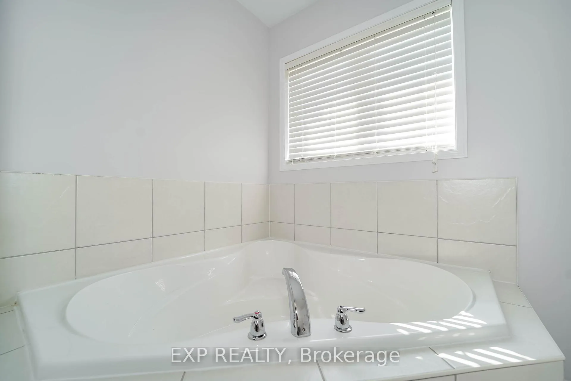 Photo 40 of 47 Westray Crescent, Ajax, Northeast Ajax — HOMEH