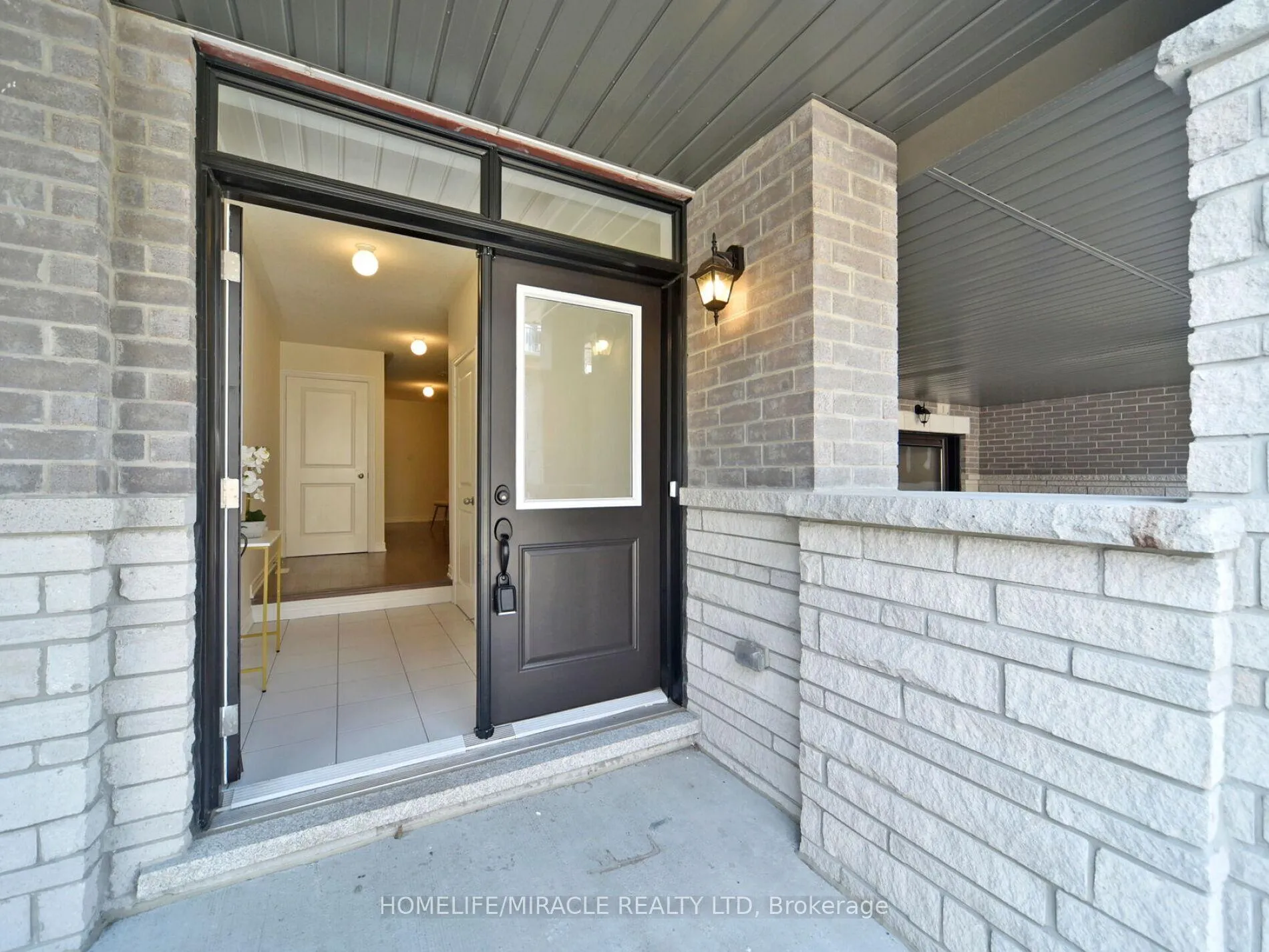 Photo 4 of 3 Nimmo Lane, Ajax, South East — HOMEH
