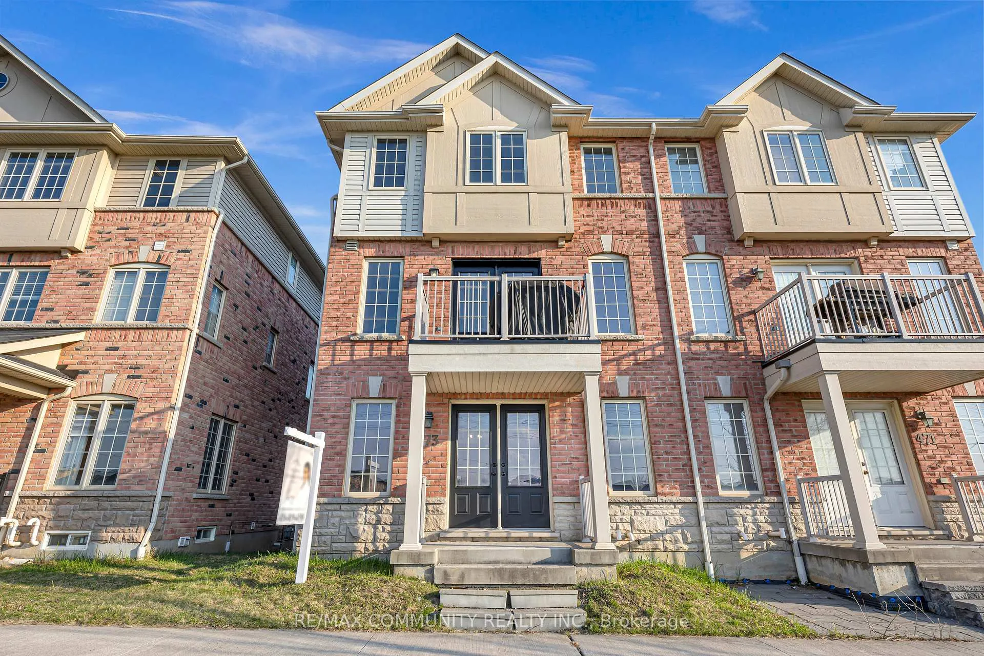Photo 4 of 473 Rossland Road E, Ajax, Central East — HOMEH