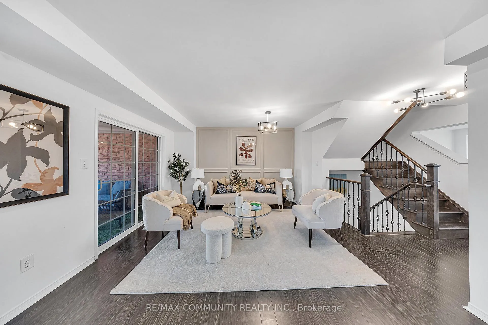 Photo 17 of 473 Rossland Road E, Ajax, Central East — HOMEH