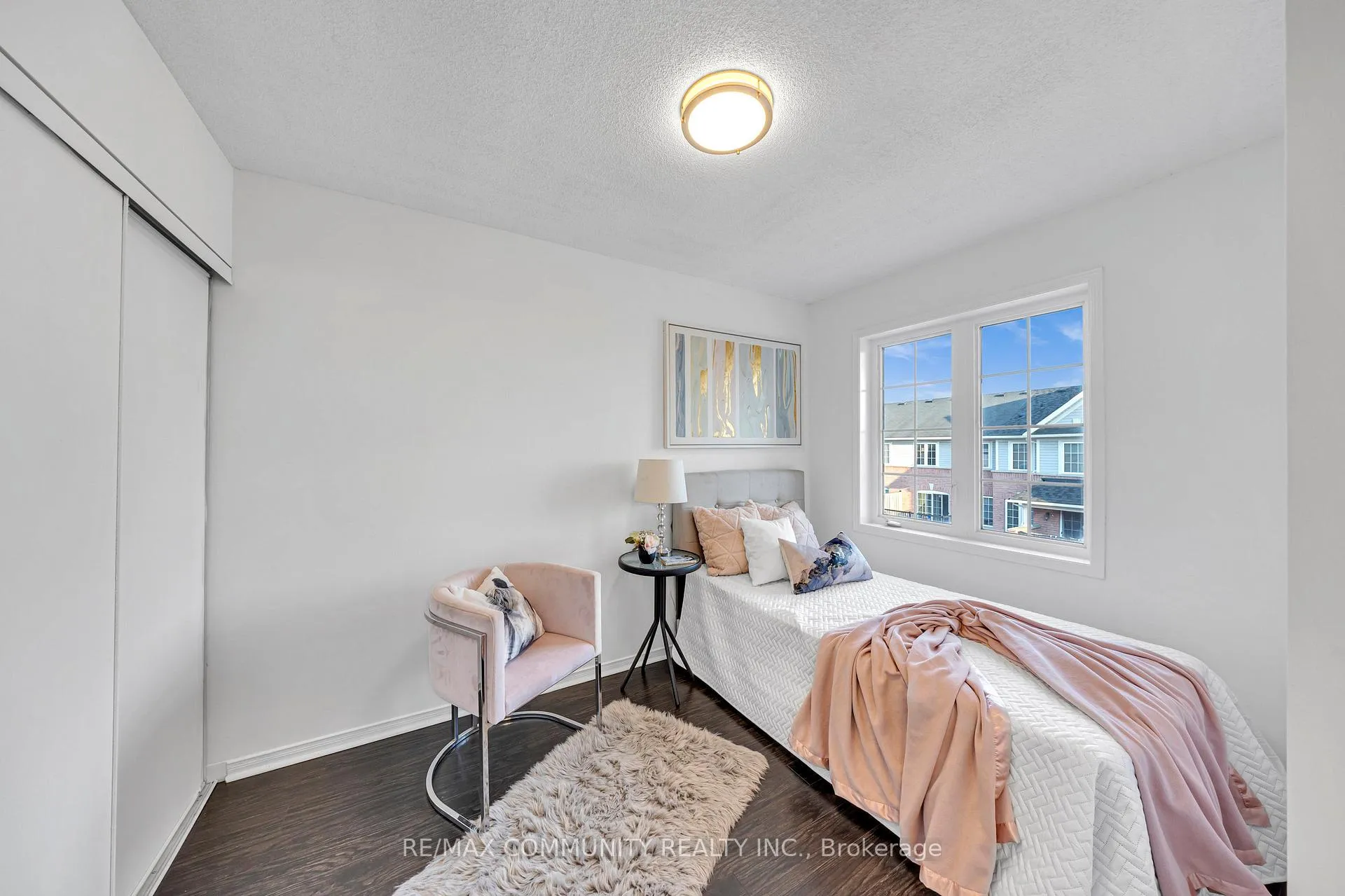 Photo 36 of 473 Rossland Road E, Ajax, Central East — HOMEH