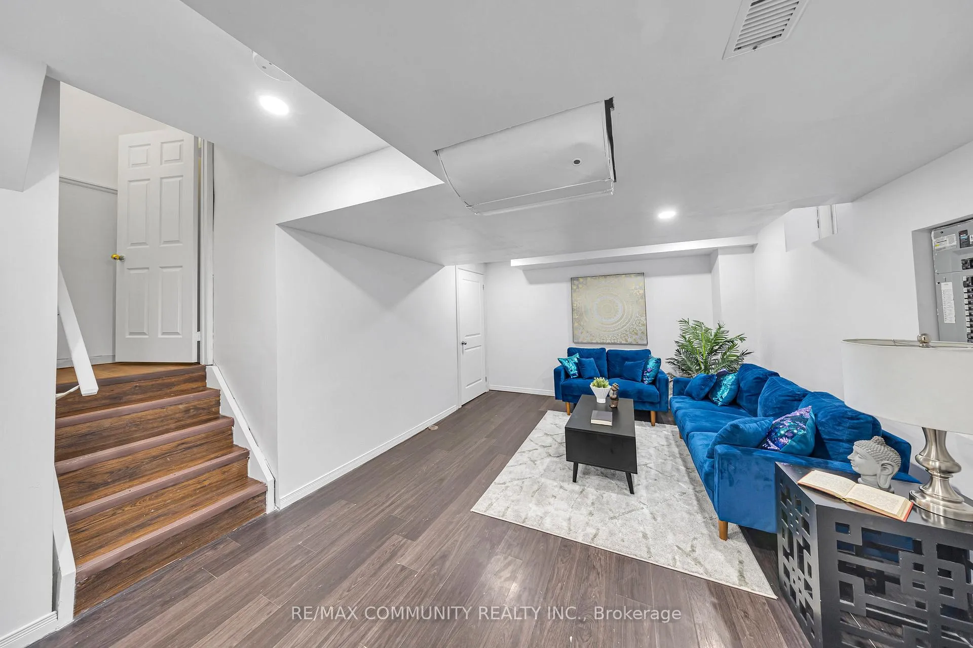 Photo 39 of 473 Rossland Road E, Ajax, Central East — HOMEH