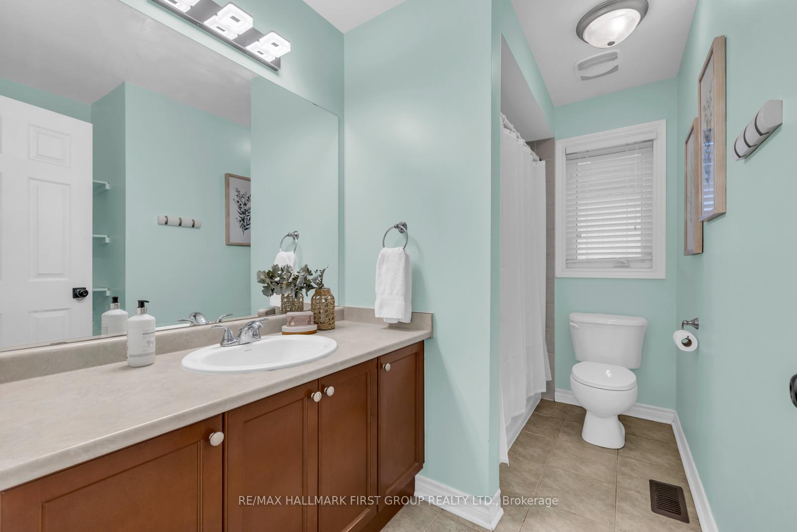 Photo 24 of 39 Baxter Street, Clarington, Bowmanville — HOMEH