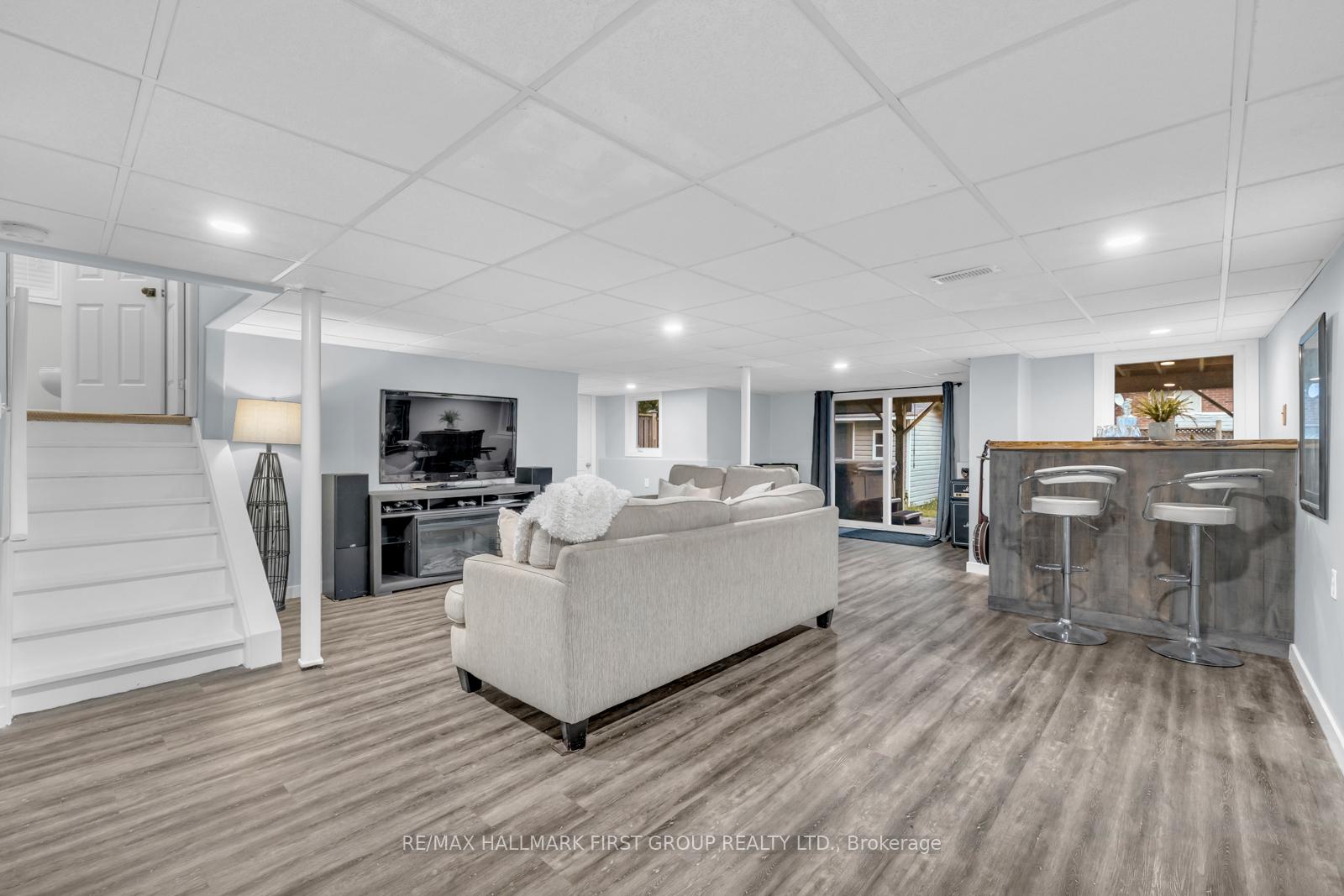 Photo 27 of 39 Baxter Street, Clarington, Bowmanville — HOMEH