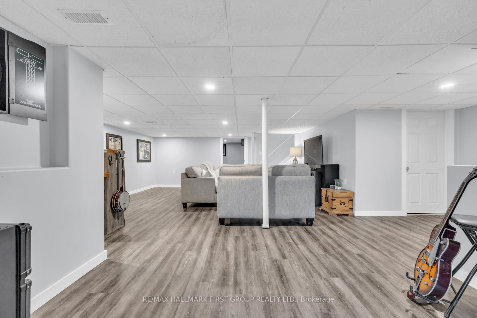 Photo 30 of 39 Baxter Street, Clarington, Bowmanville — HOMEH