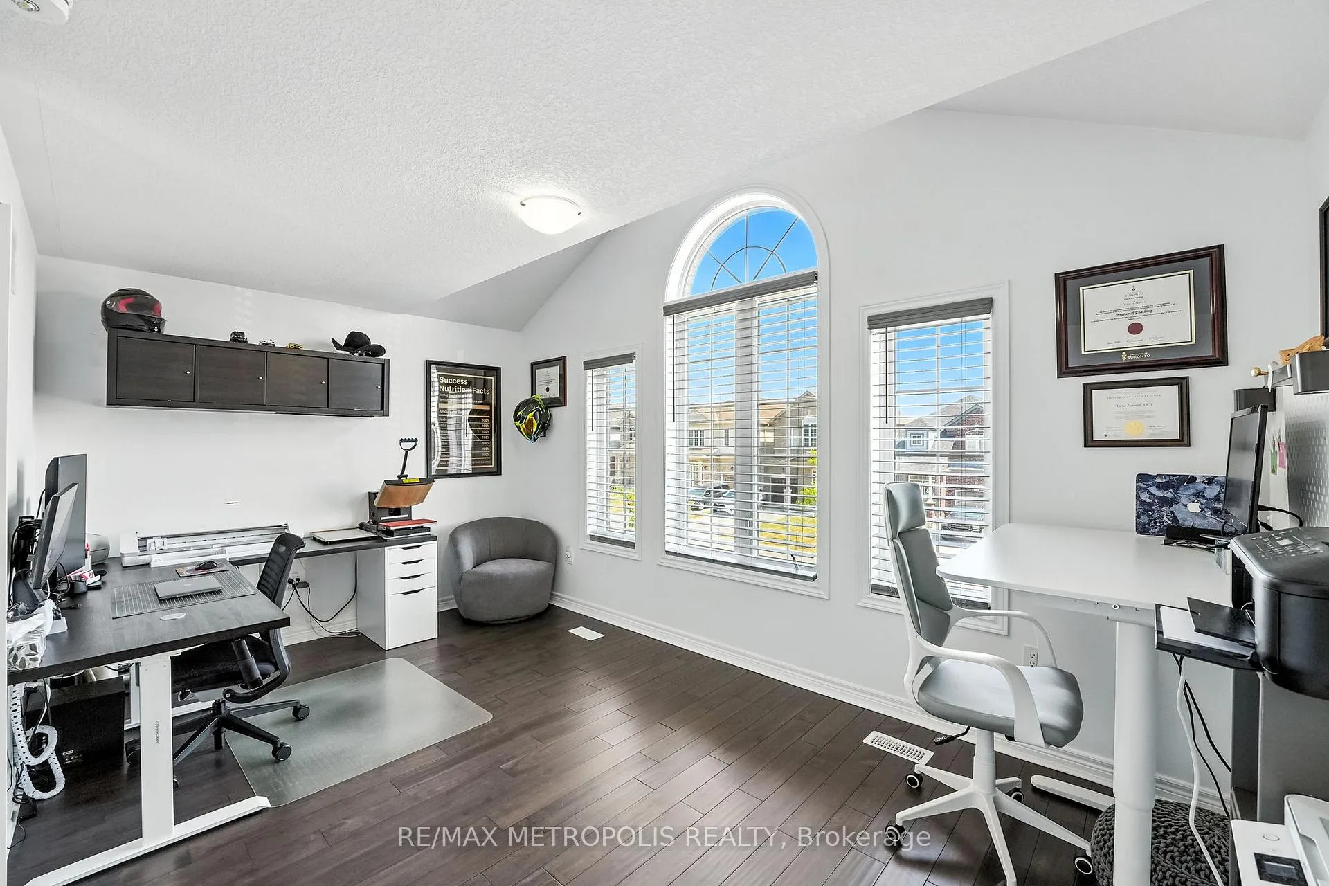 Photo 17 of 40 Cotton Street, Clarington, Bowmanville — HOMEH